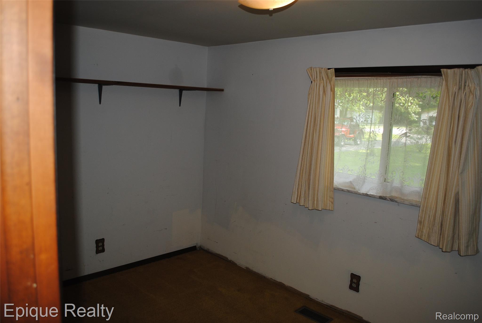 3103 Nokomis Trail