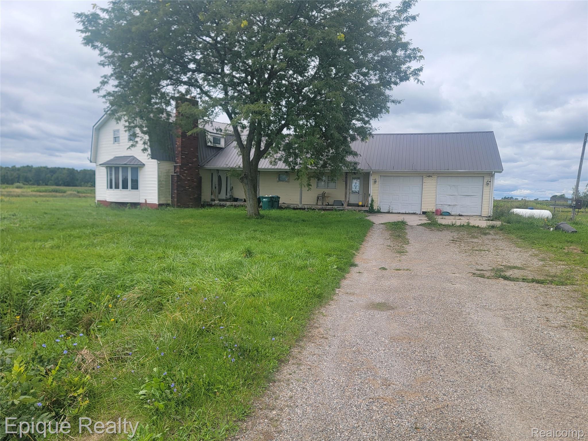 6096 Cribbins Road