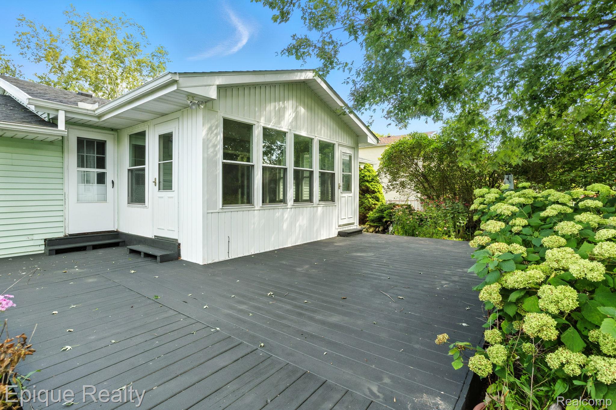 132 Saint Clair Boulevard