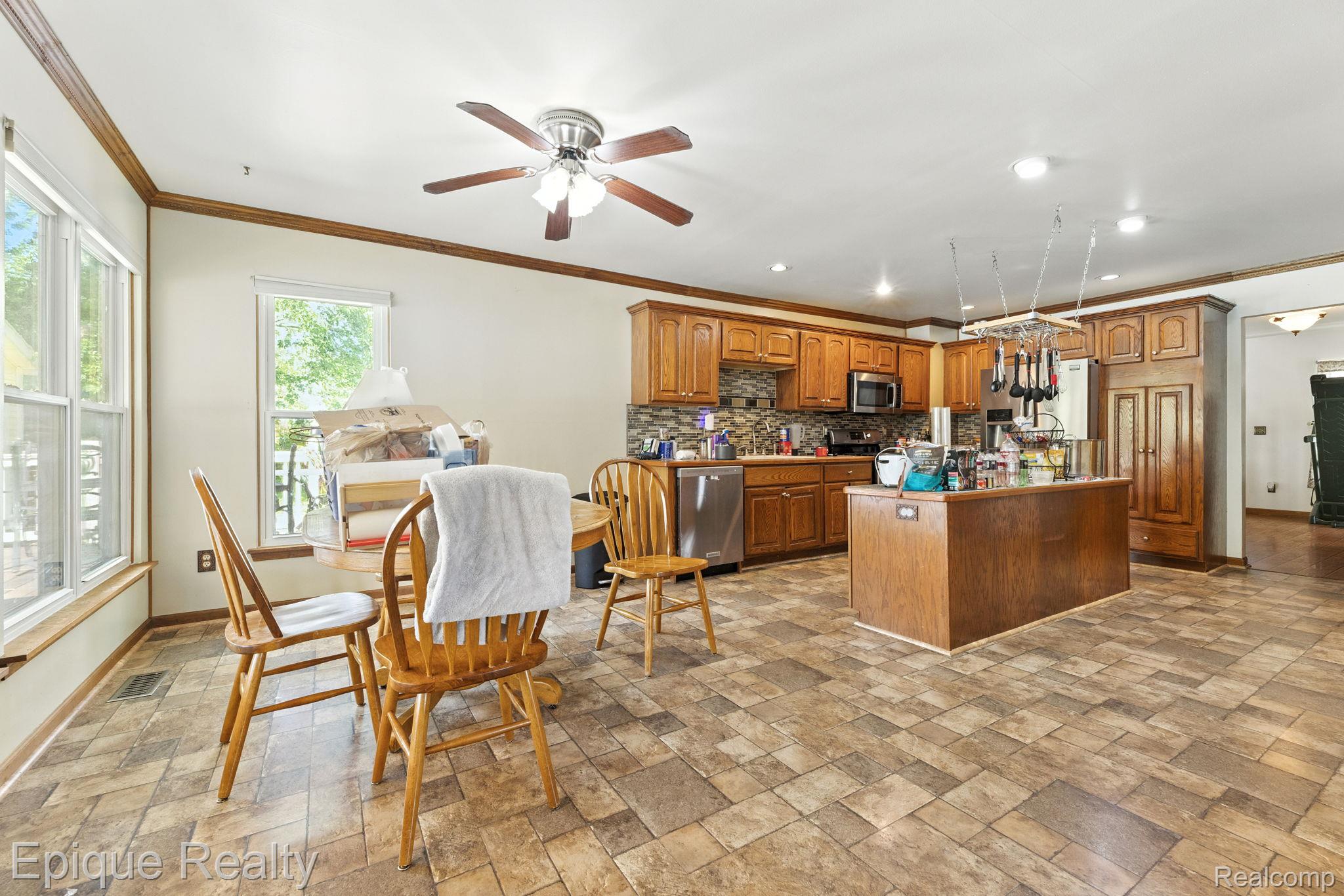 4294 Rochester Road