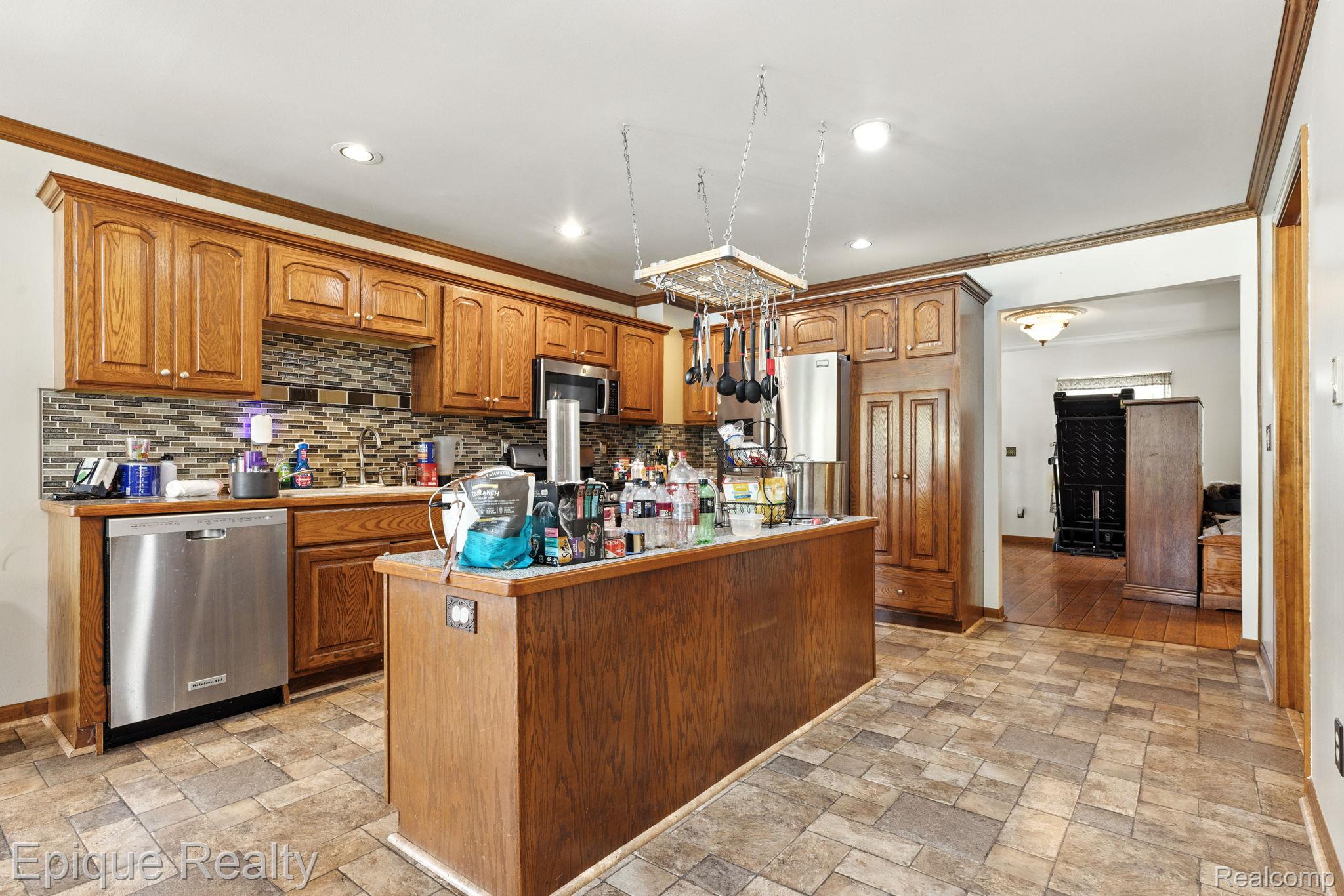 4294 Rochester Road