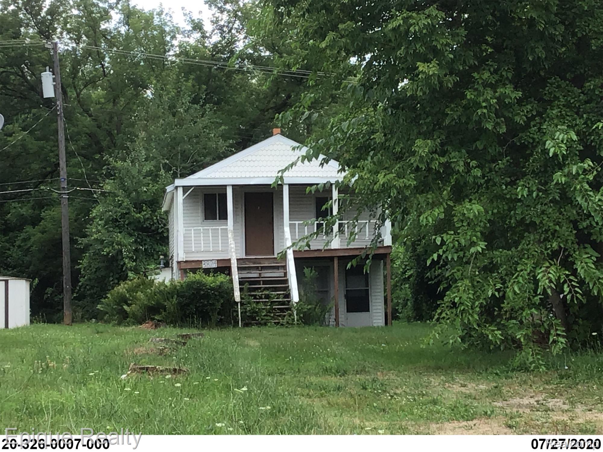3824 Keewahdin Road