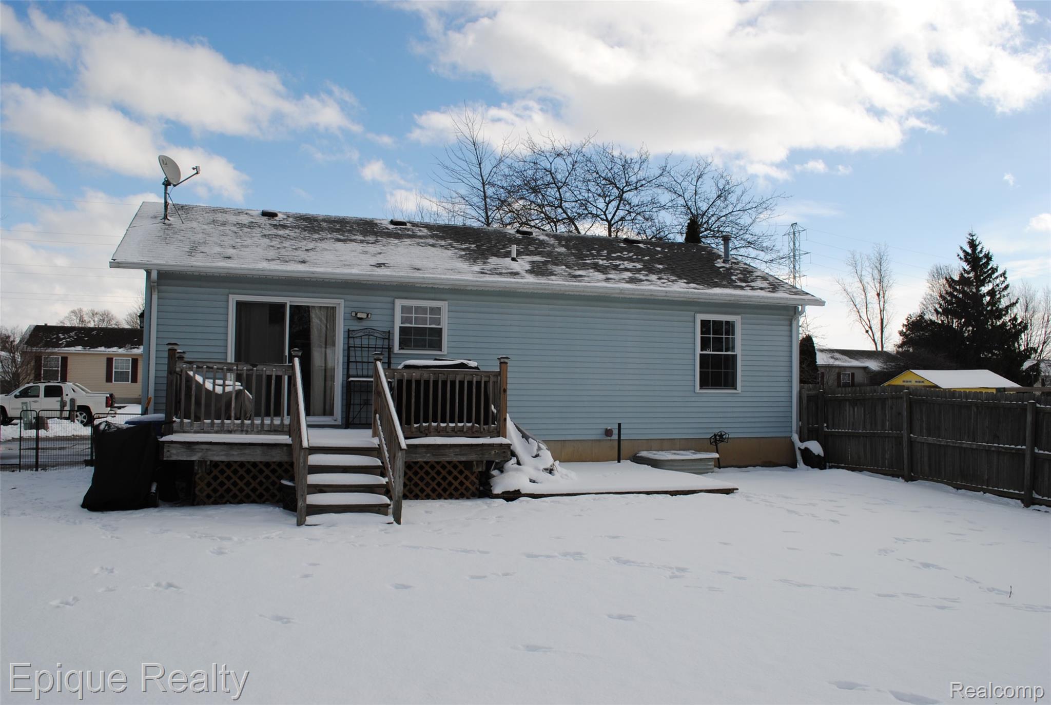 750 Applegate Drive