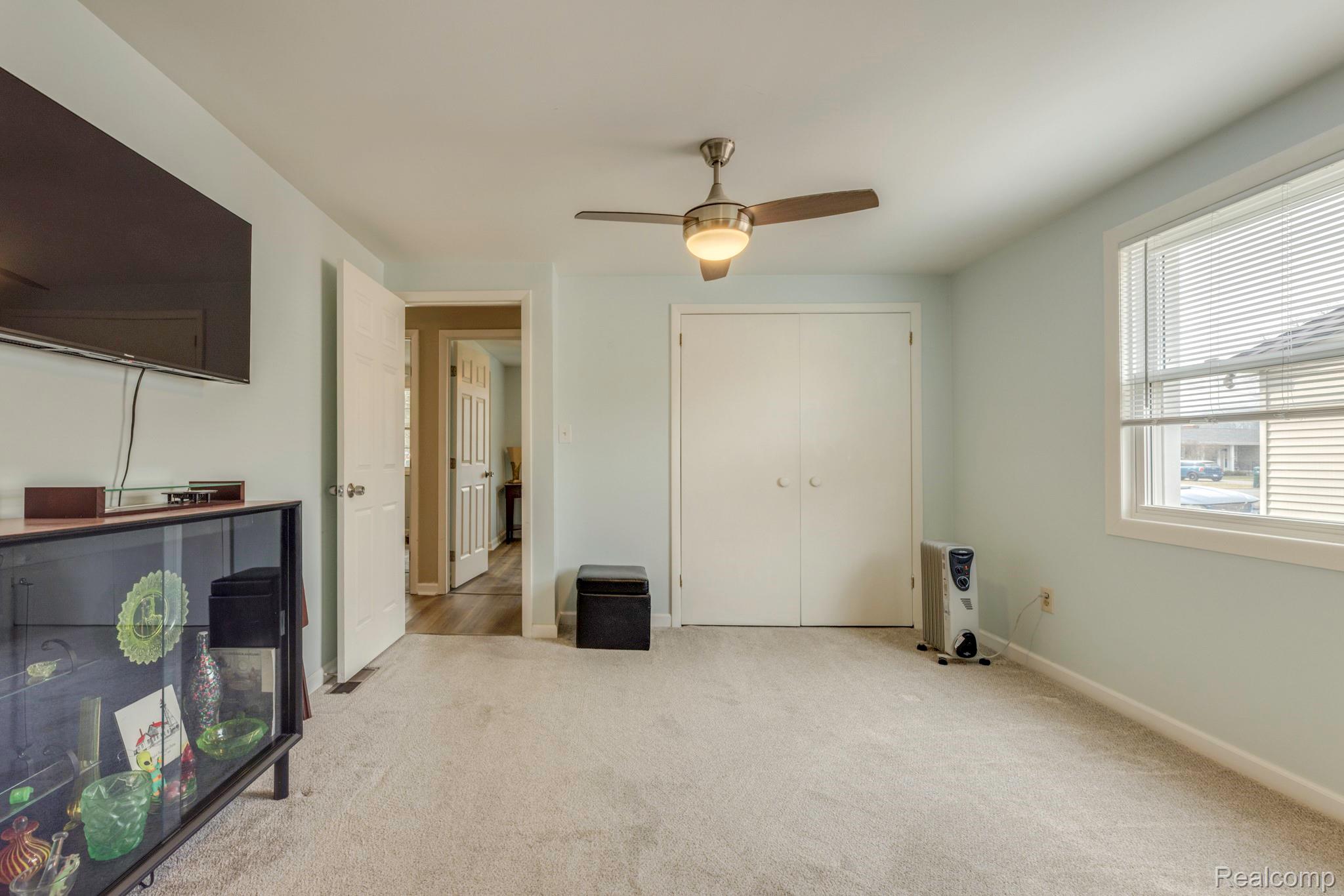 3264 Lake Drive