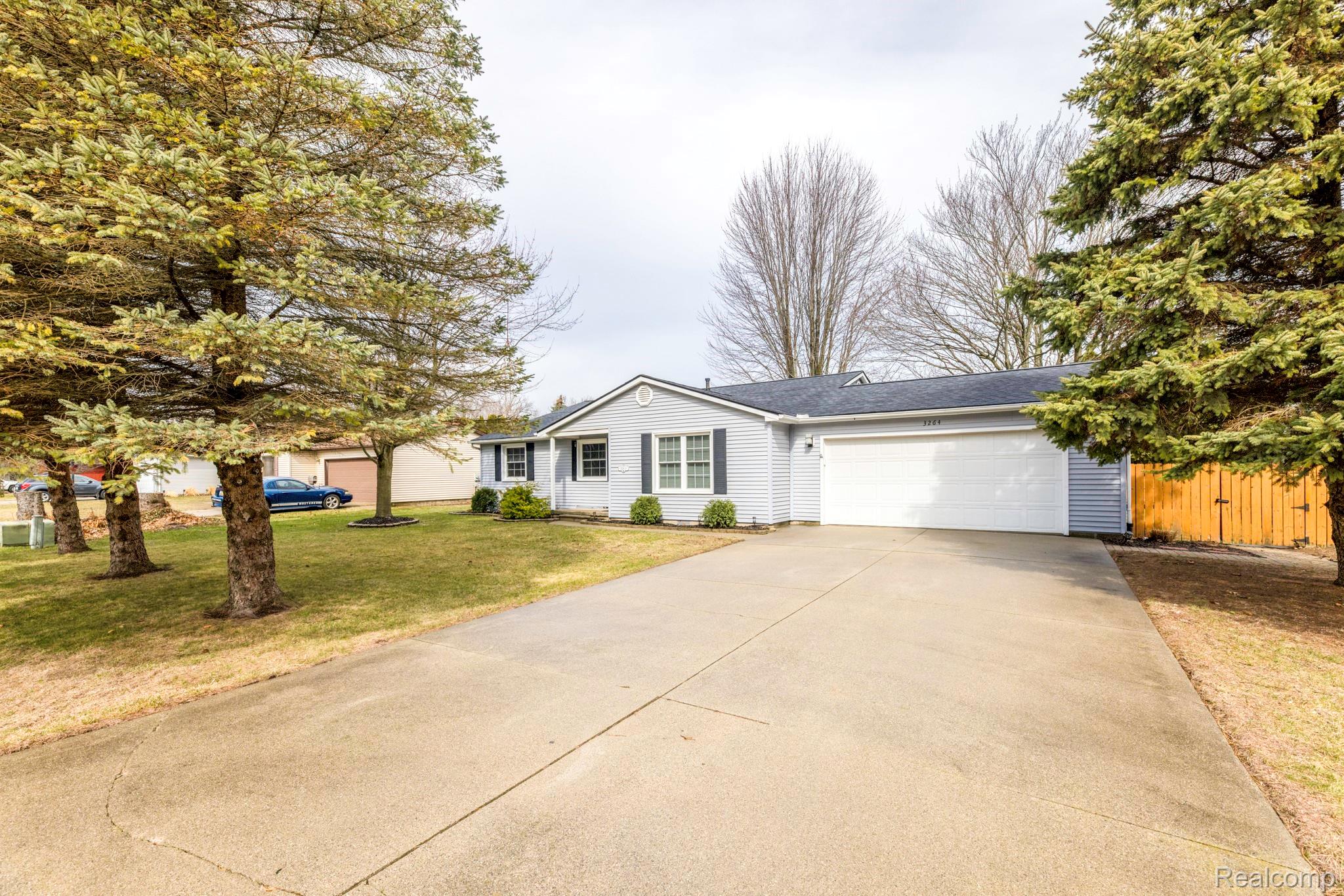3264 Lake Drive