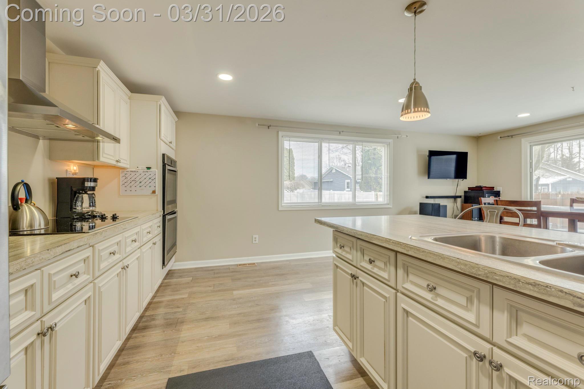 3264 Lake Drive