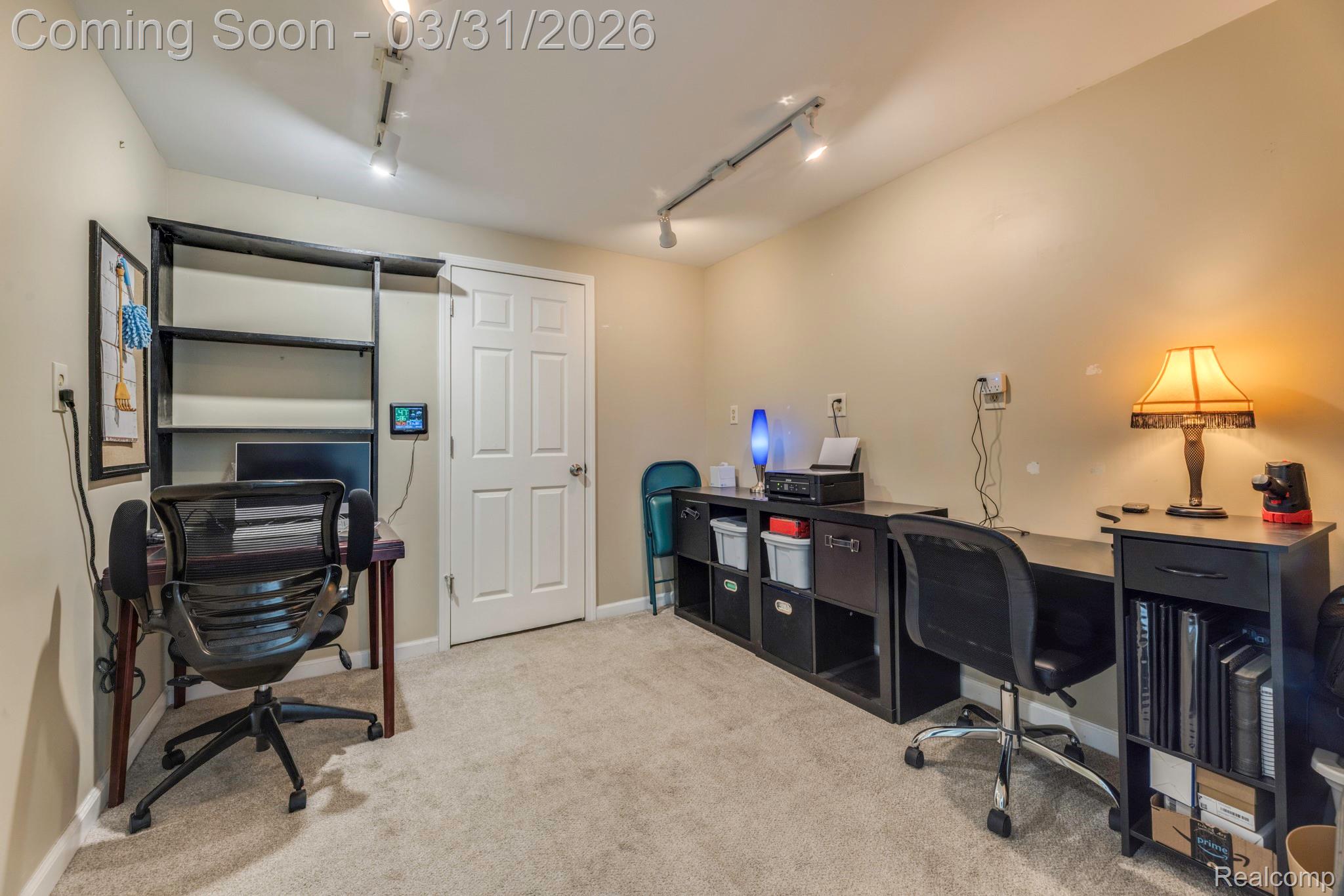 3264 Lake Drive