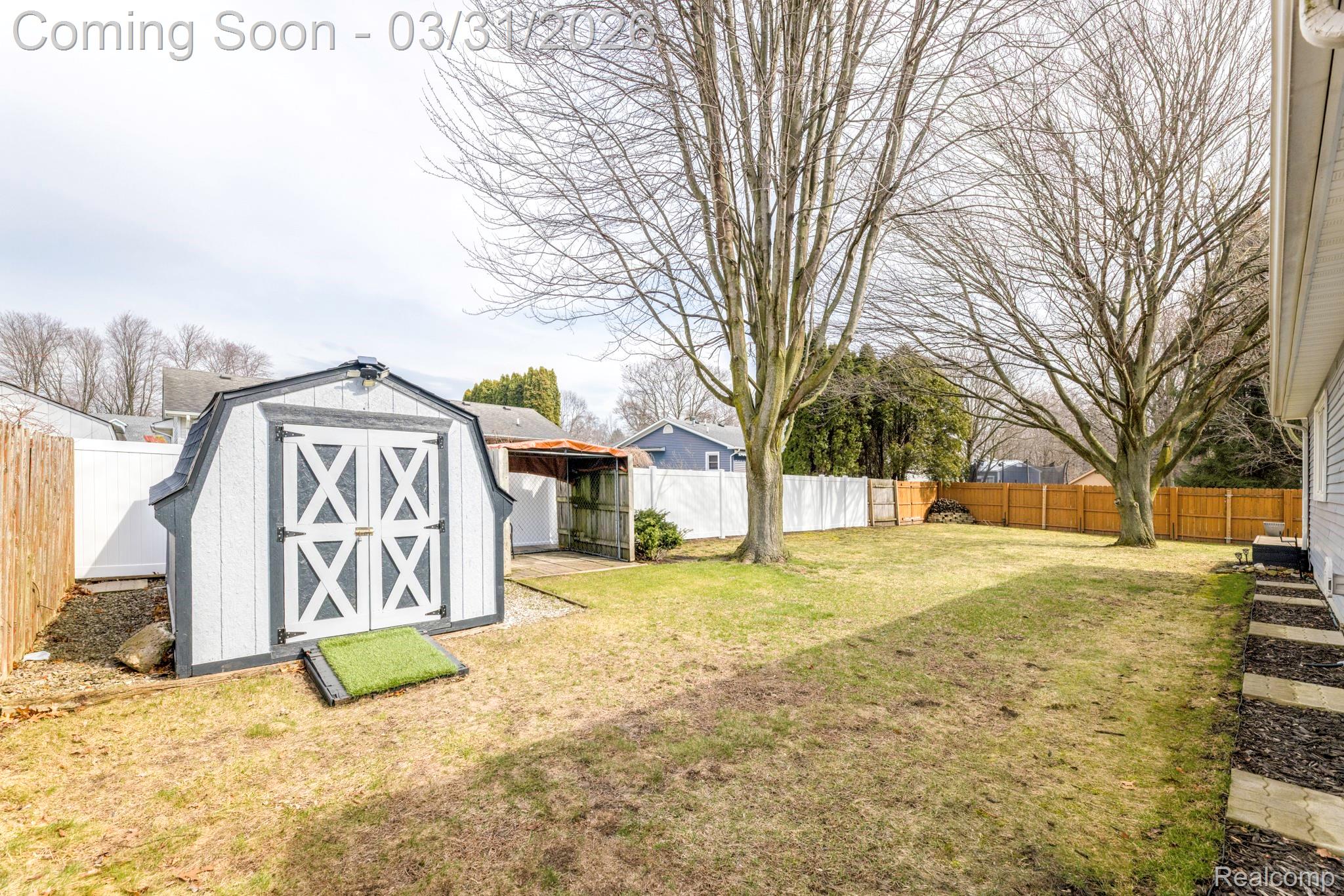 3264 Lake Drive
