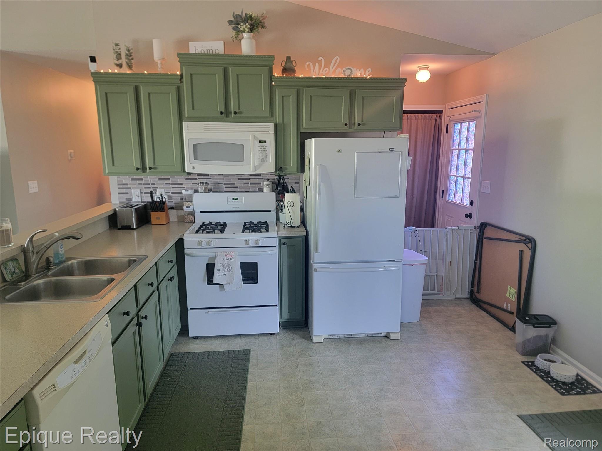 753 Applegate Drive