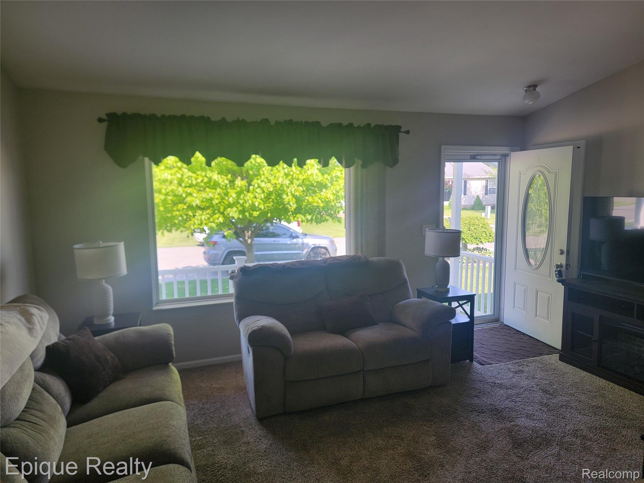 753 Applegate Drive