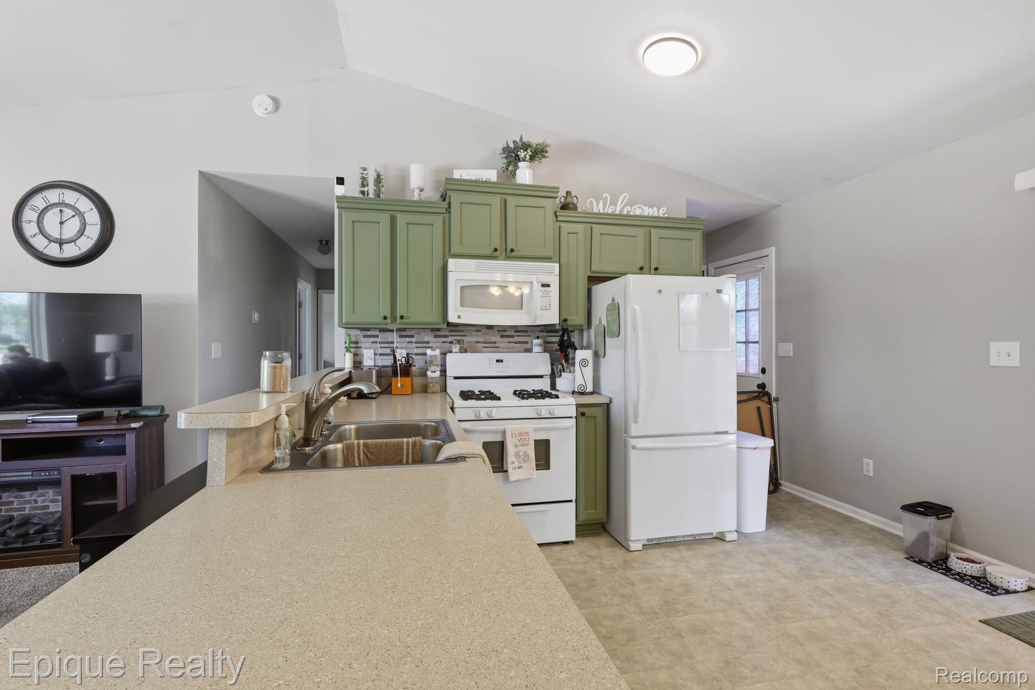 753 Applegate Drive