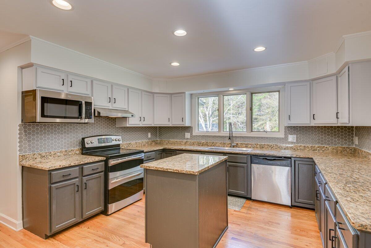 809 Burden Lake Road