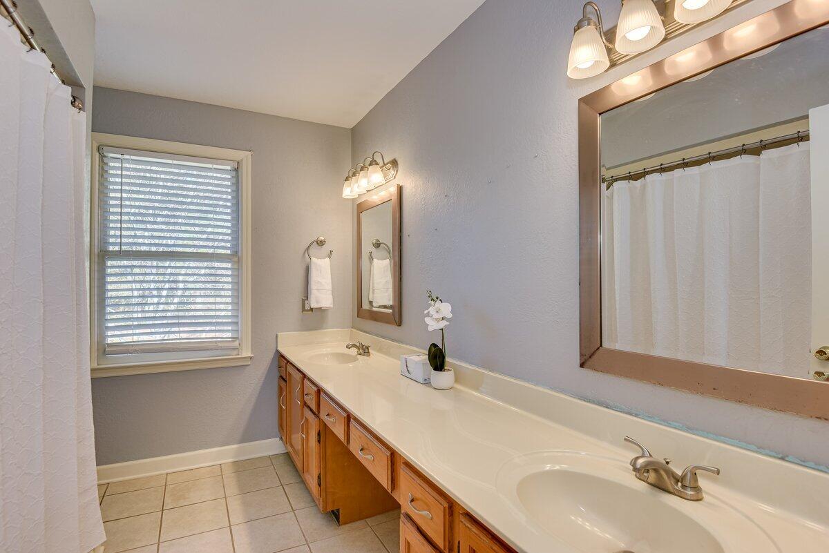 809 Burden Lake Road