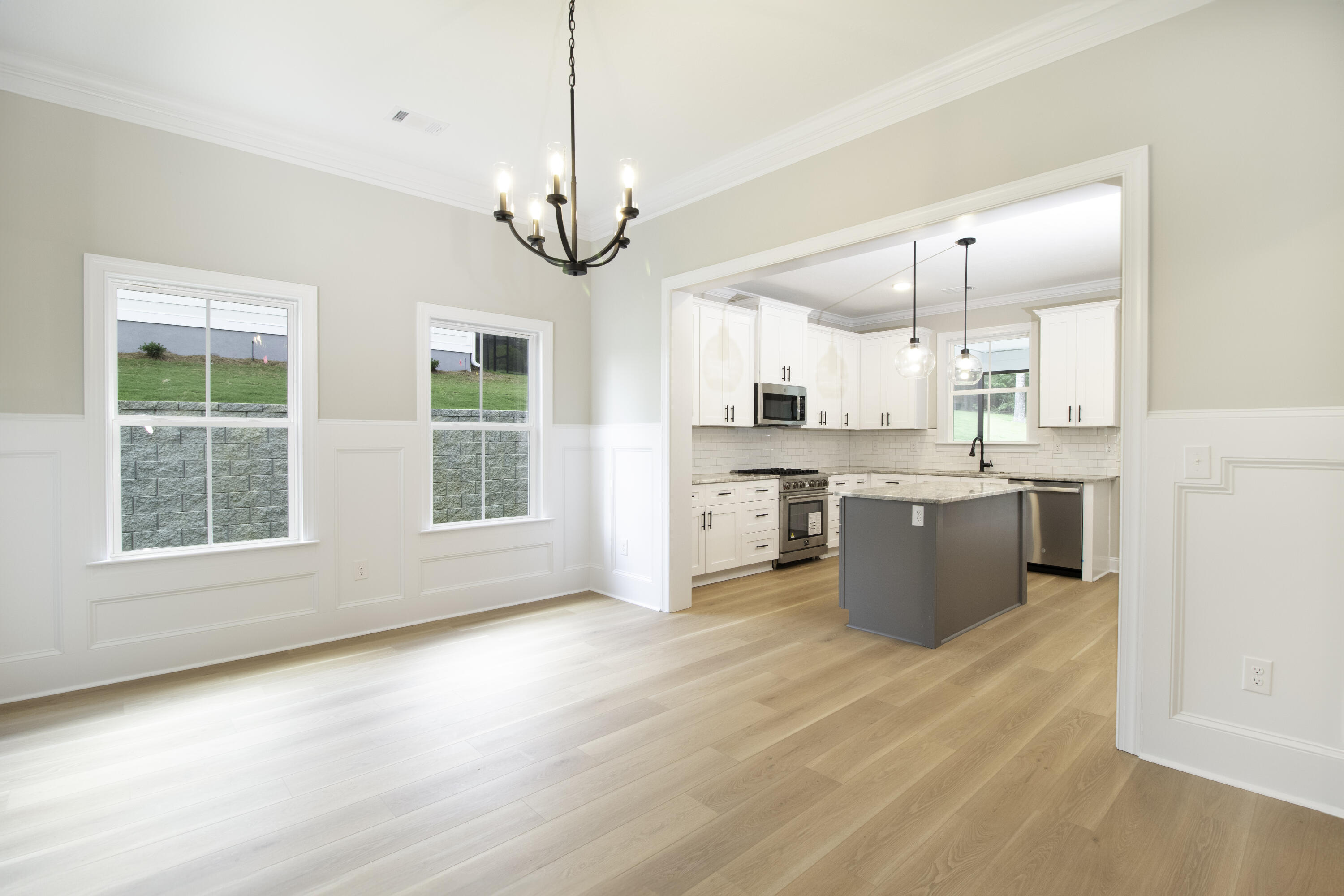 321 Whithorn Court