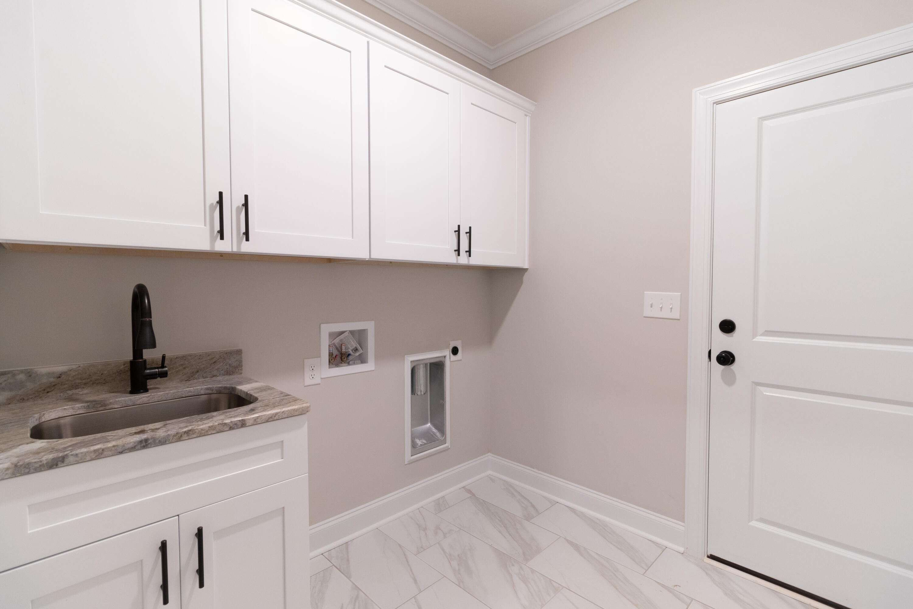 321 Whithorn Court
