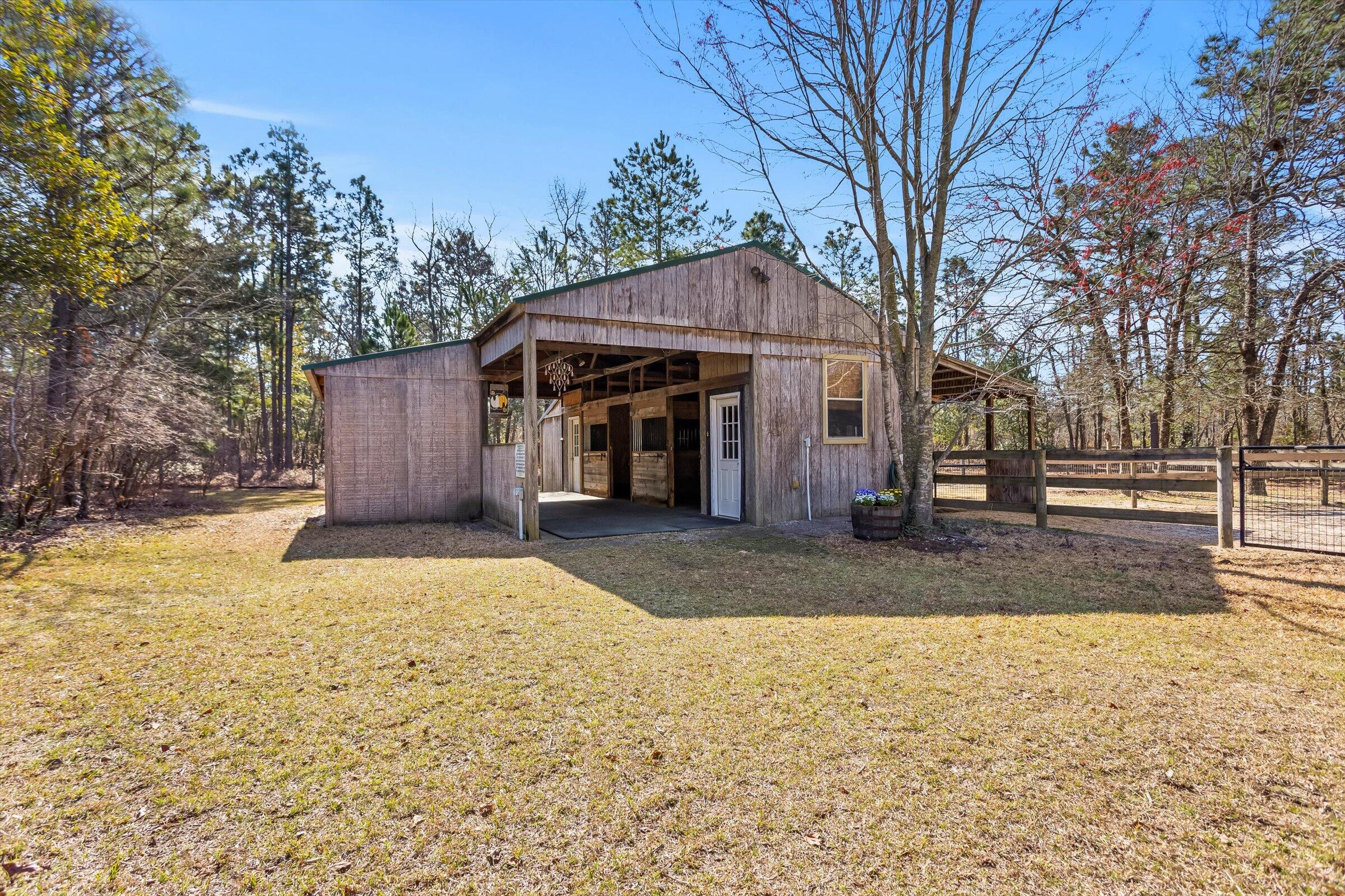 158 N Windsor Road
