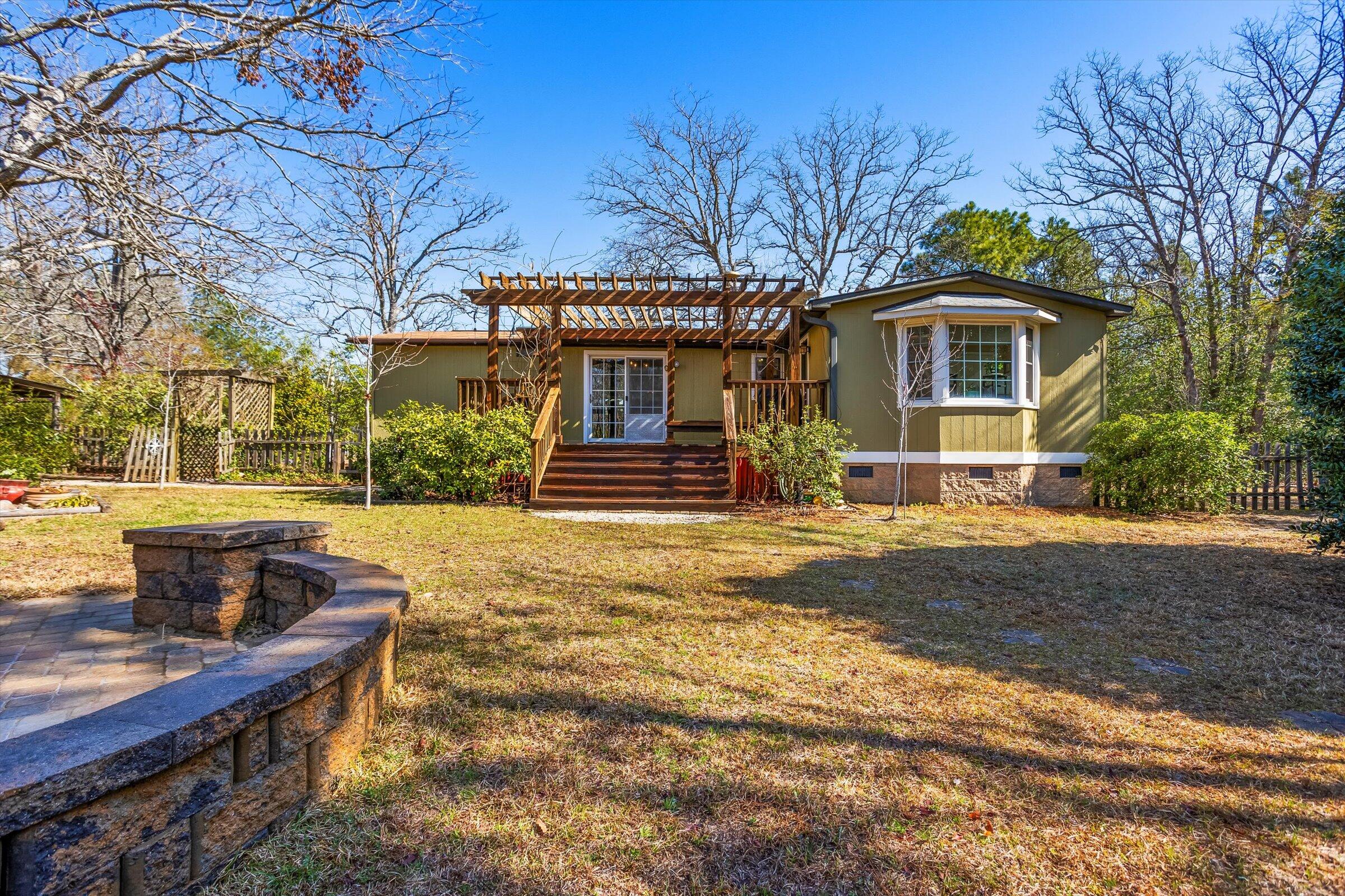 158 N Windsor Road