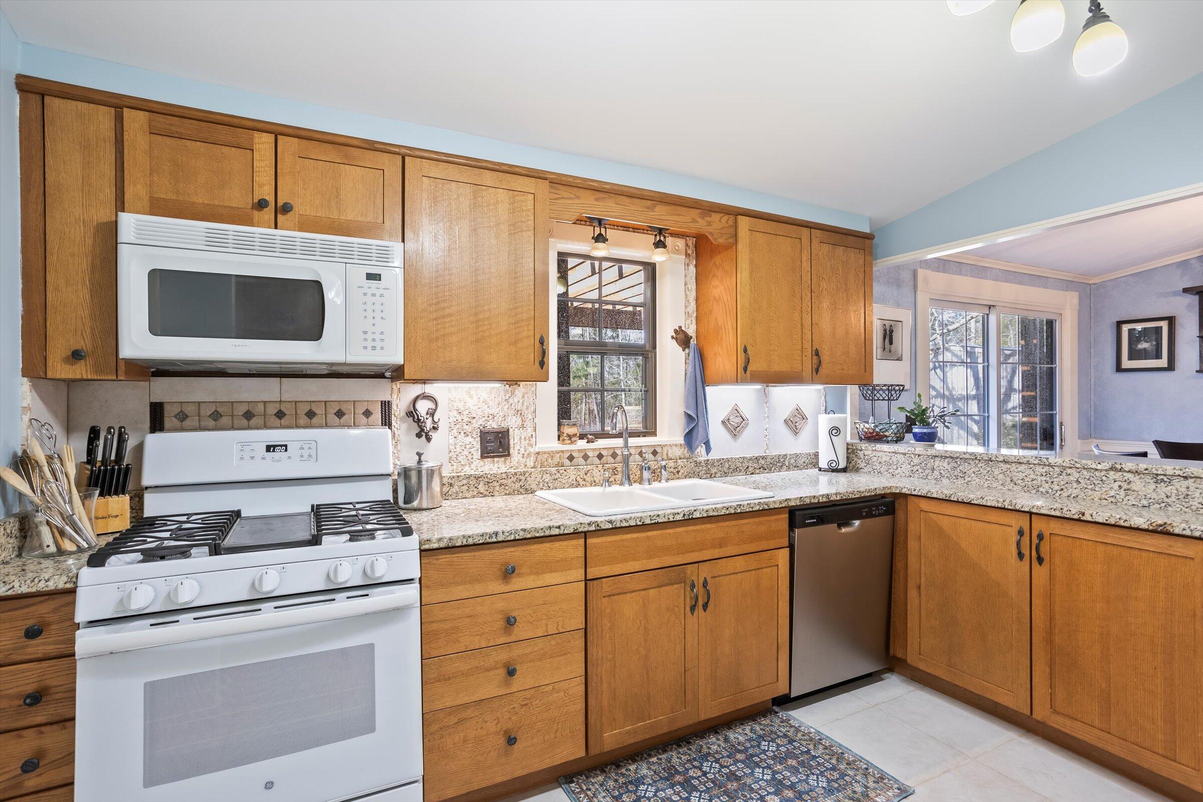 158 N Windsor Road