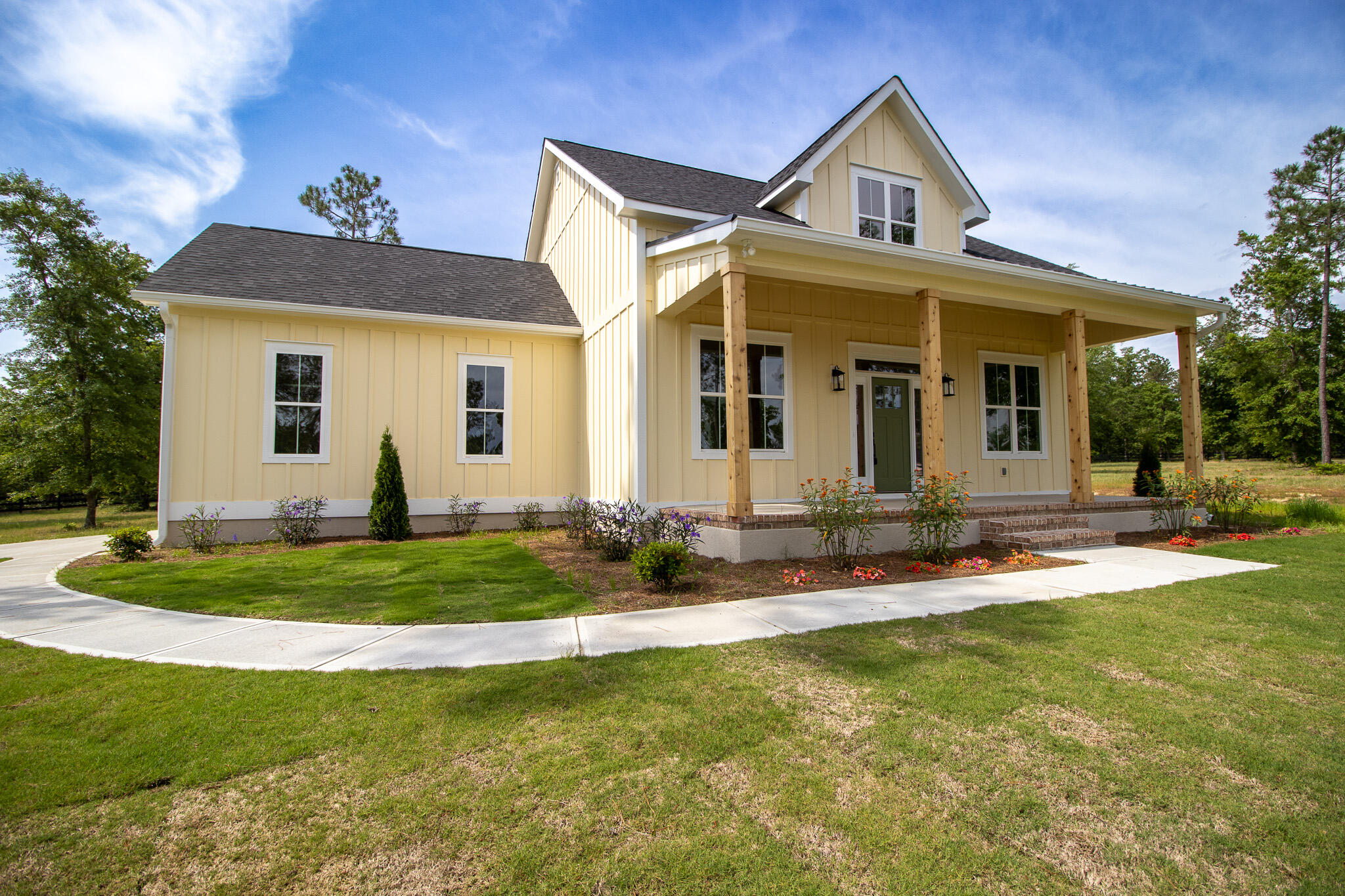 6270 Troup Manor