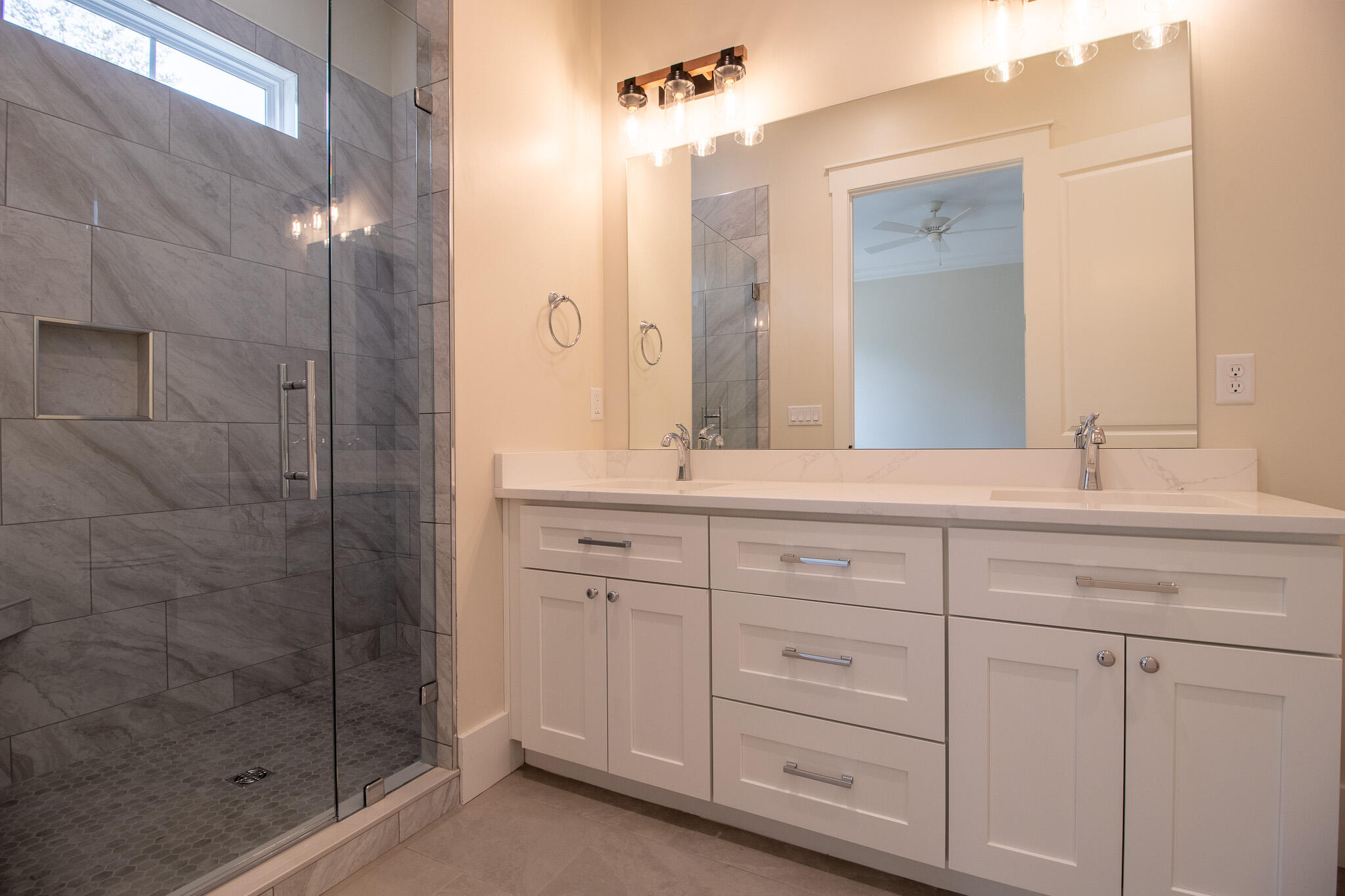 6270 Troup Manor