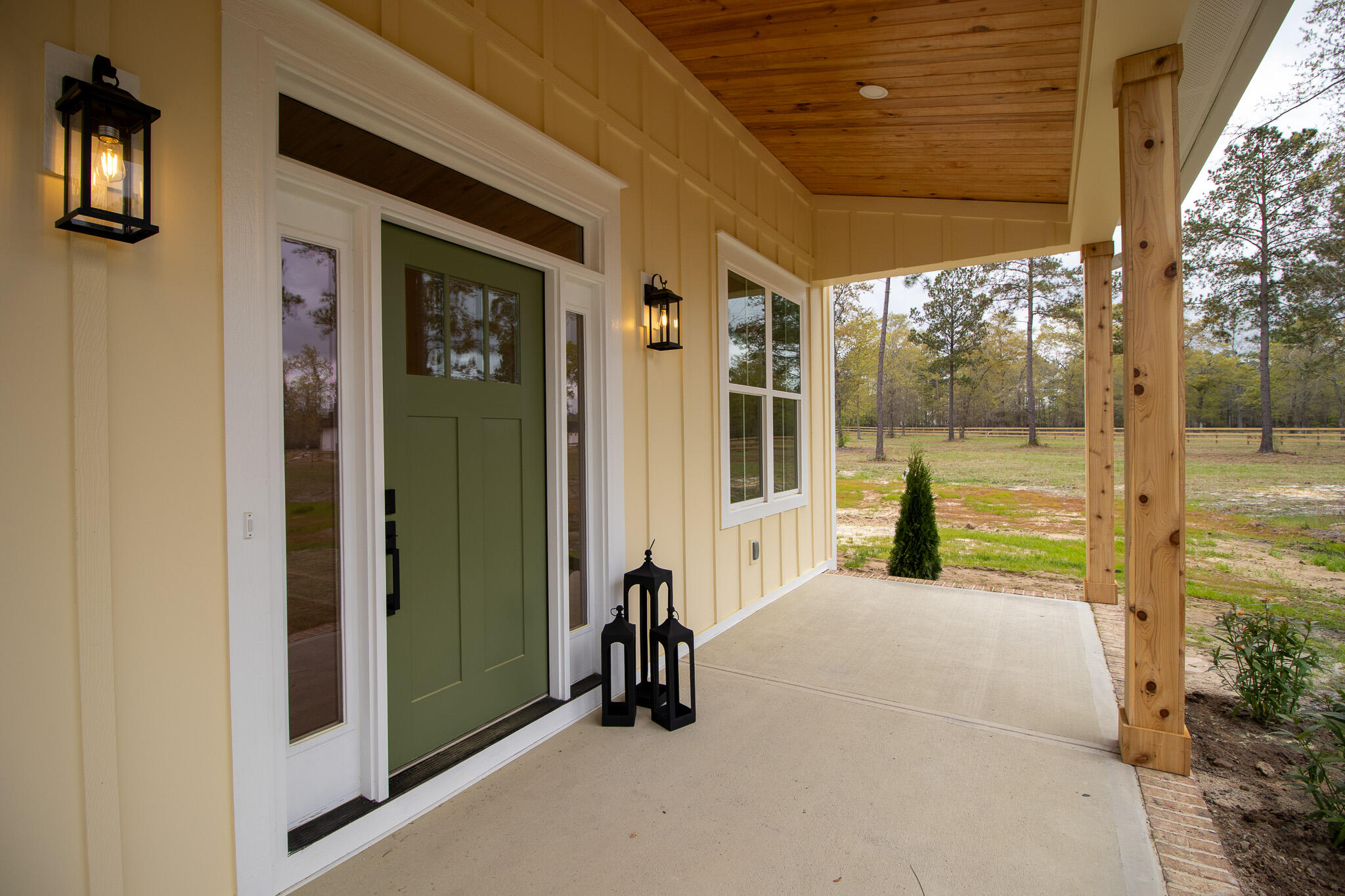6270 Troup Manor