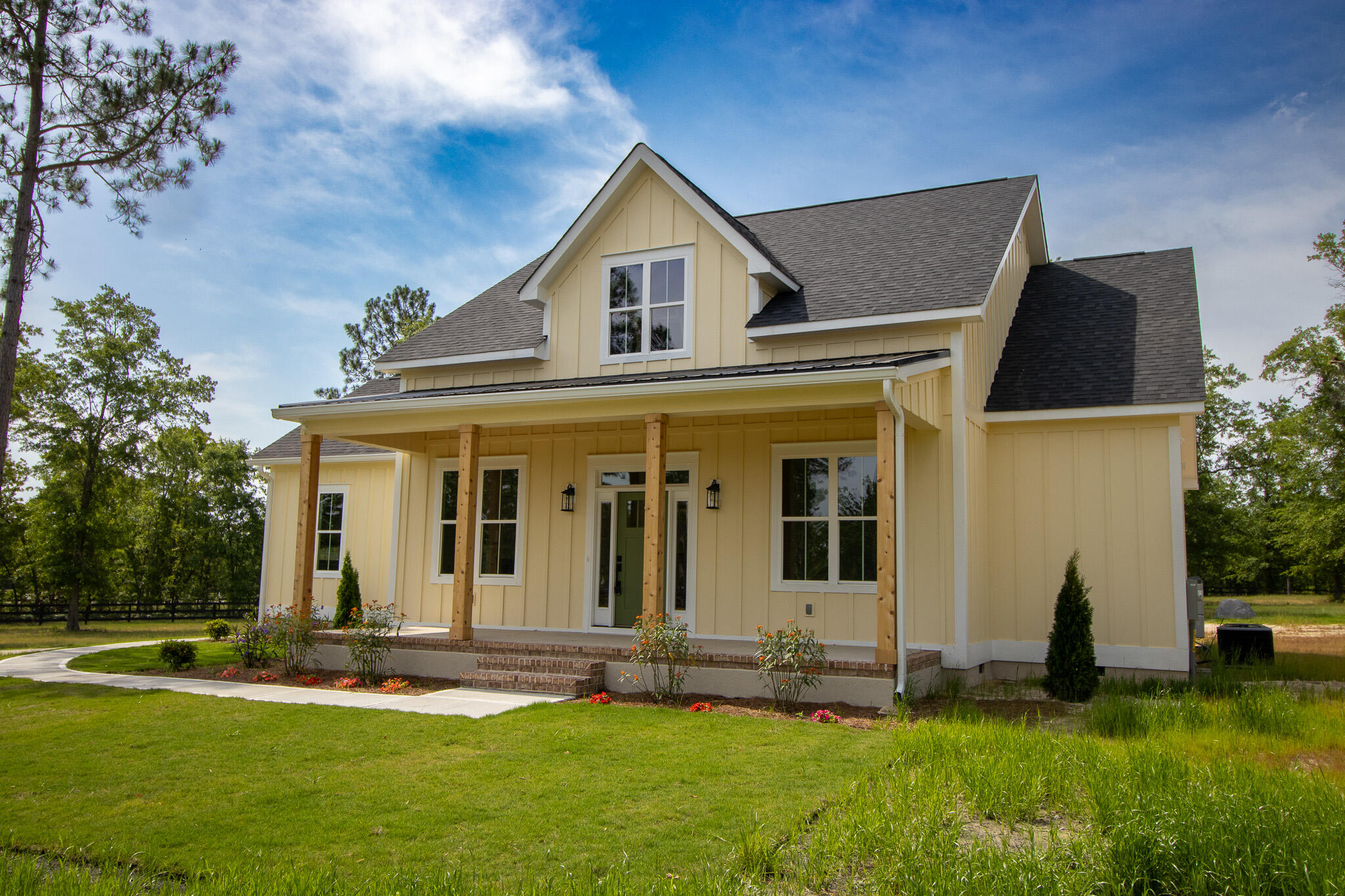 6270 Troup Manor