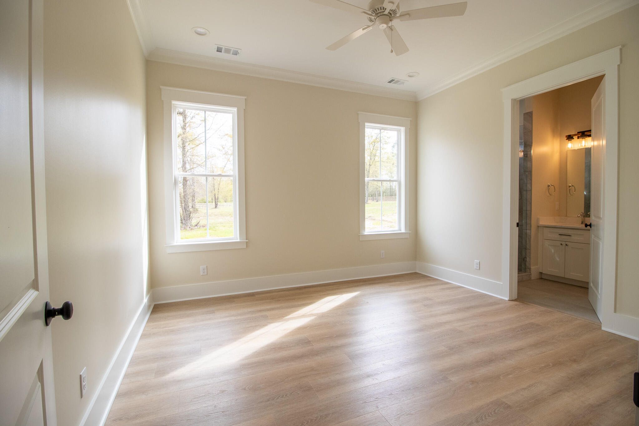 6270 Troup Manor