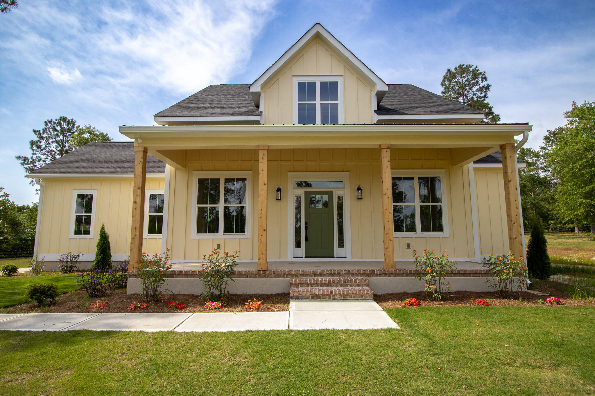 6270 Troup Manor