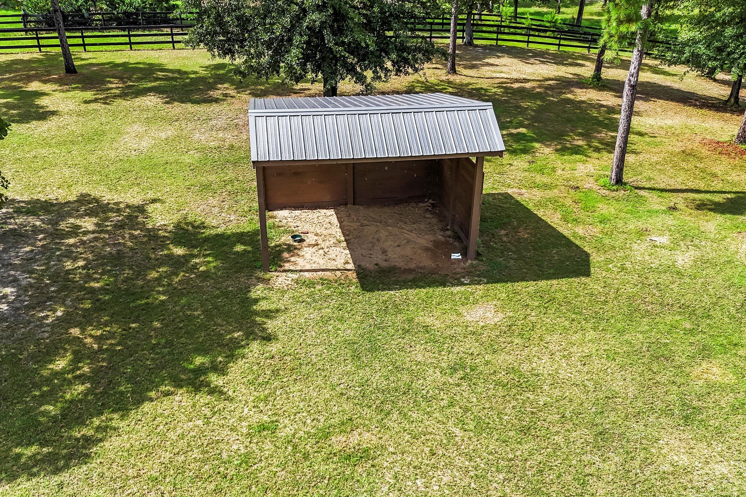 4200 Parque Lane