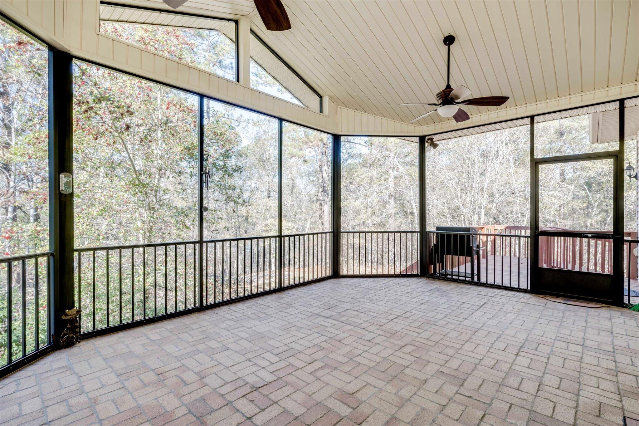 205 Oakcrest Lane