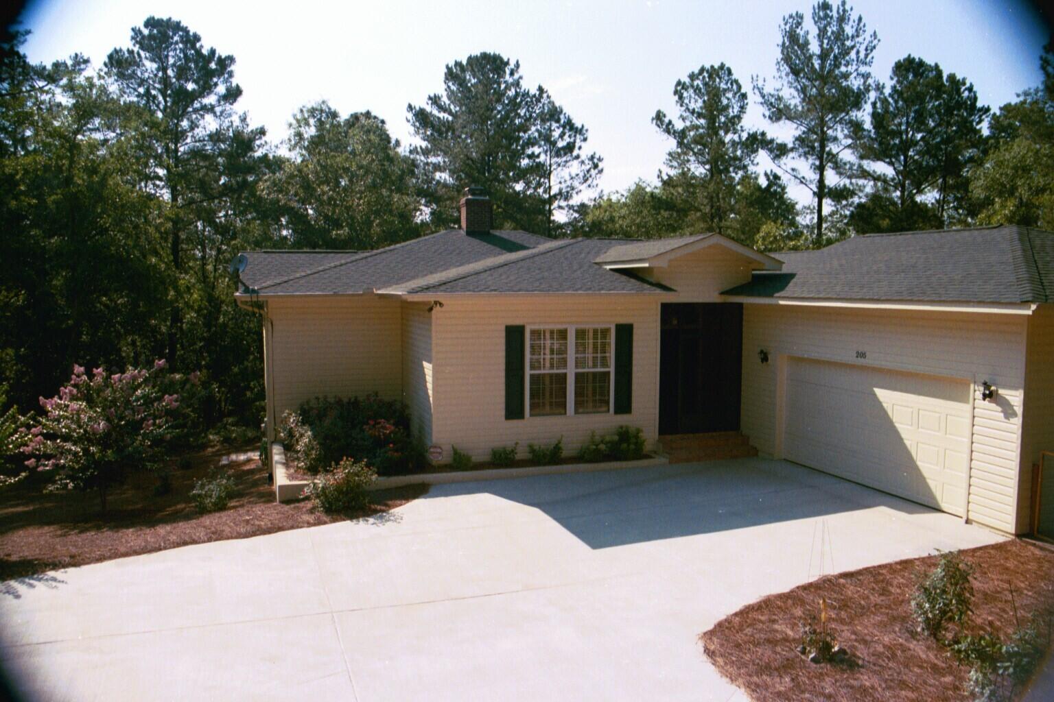 205 Oakcrest Lane
