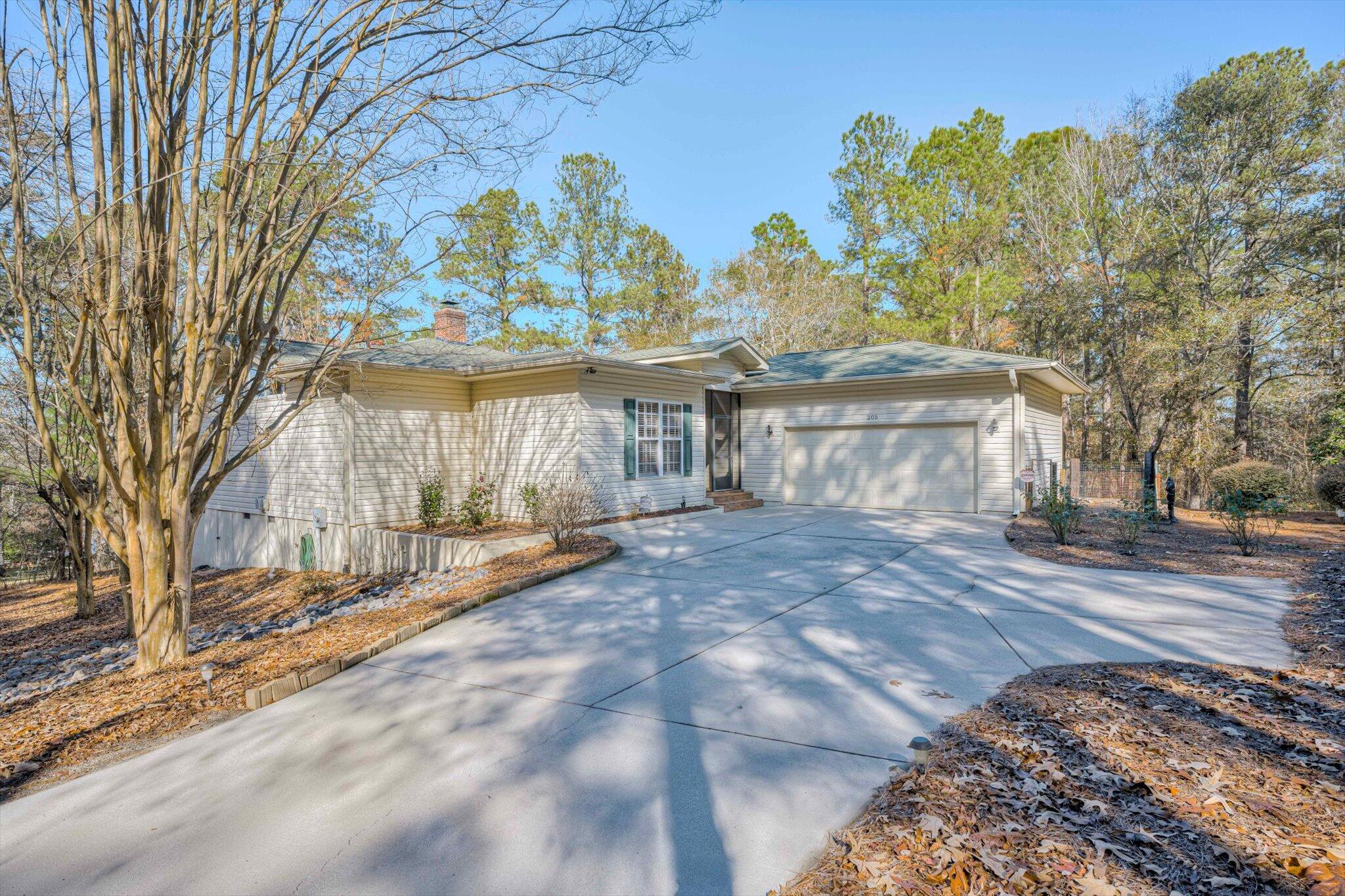 205 Oakcrest Lane