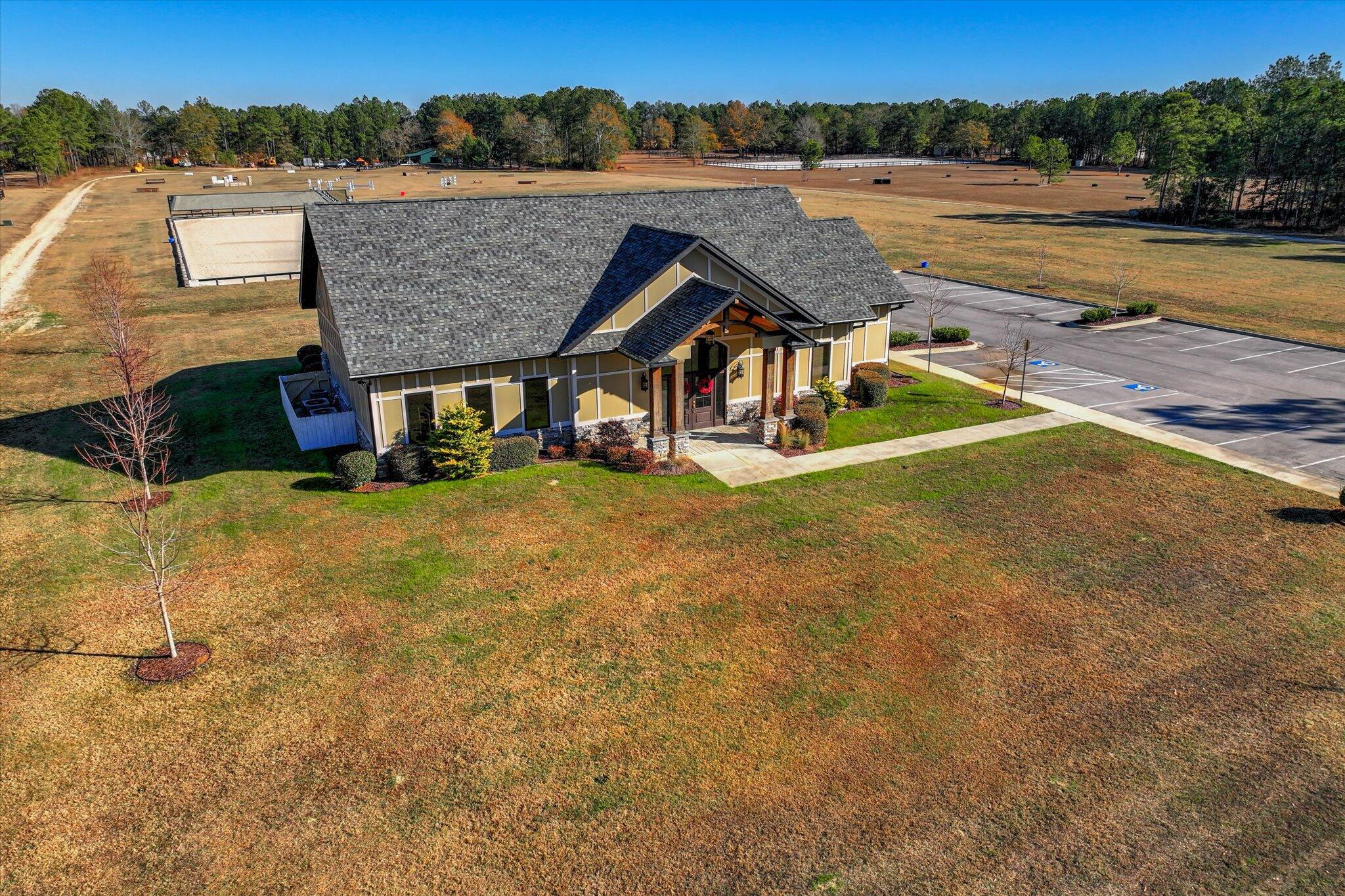 6028 Troup Manor