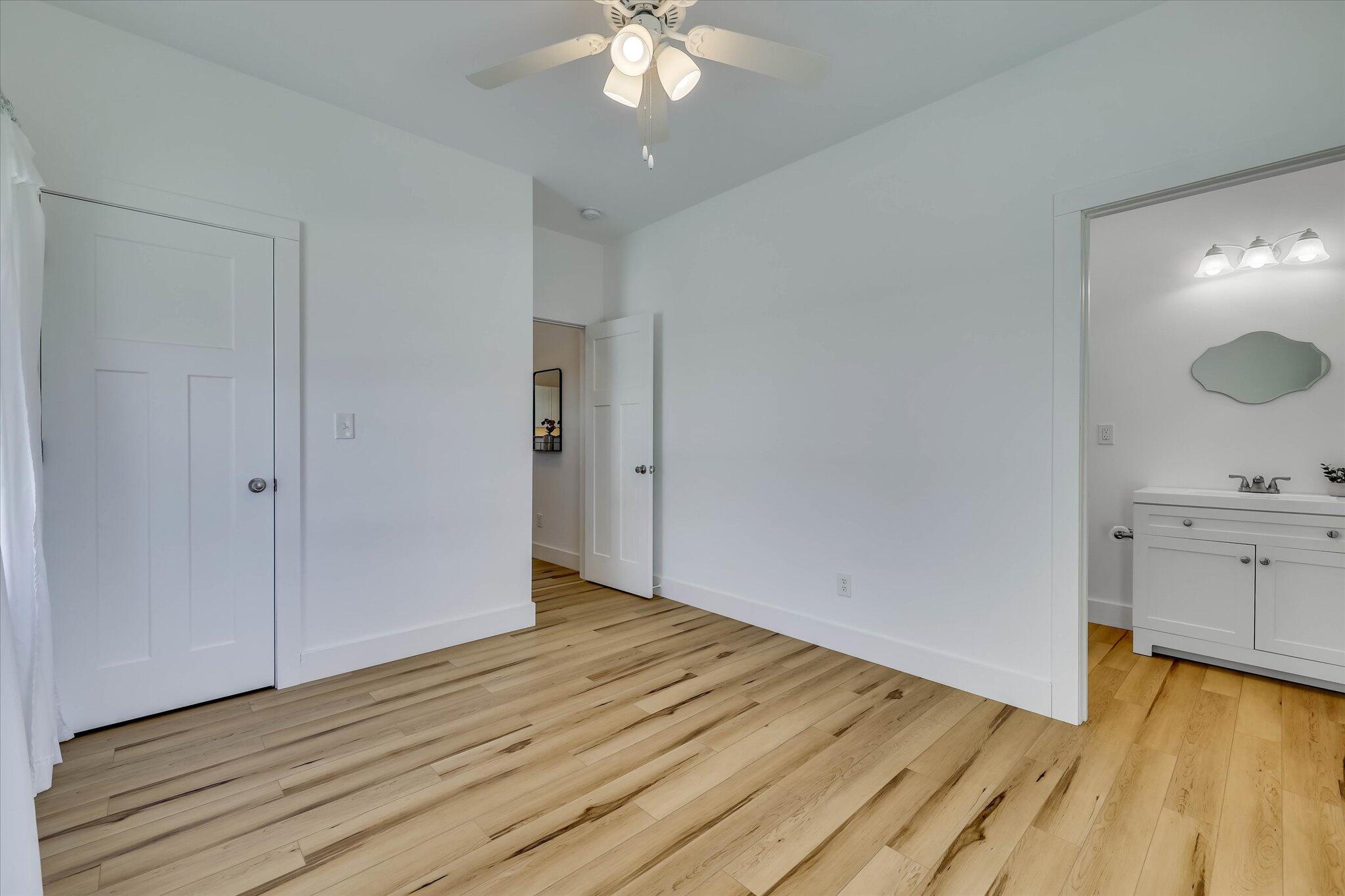 6028 Troup Manor
