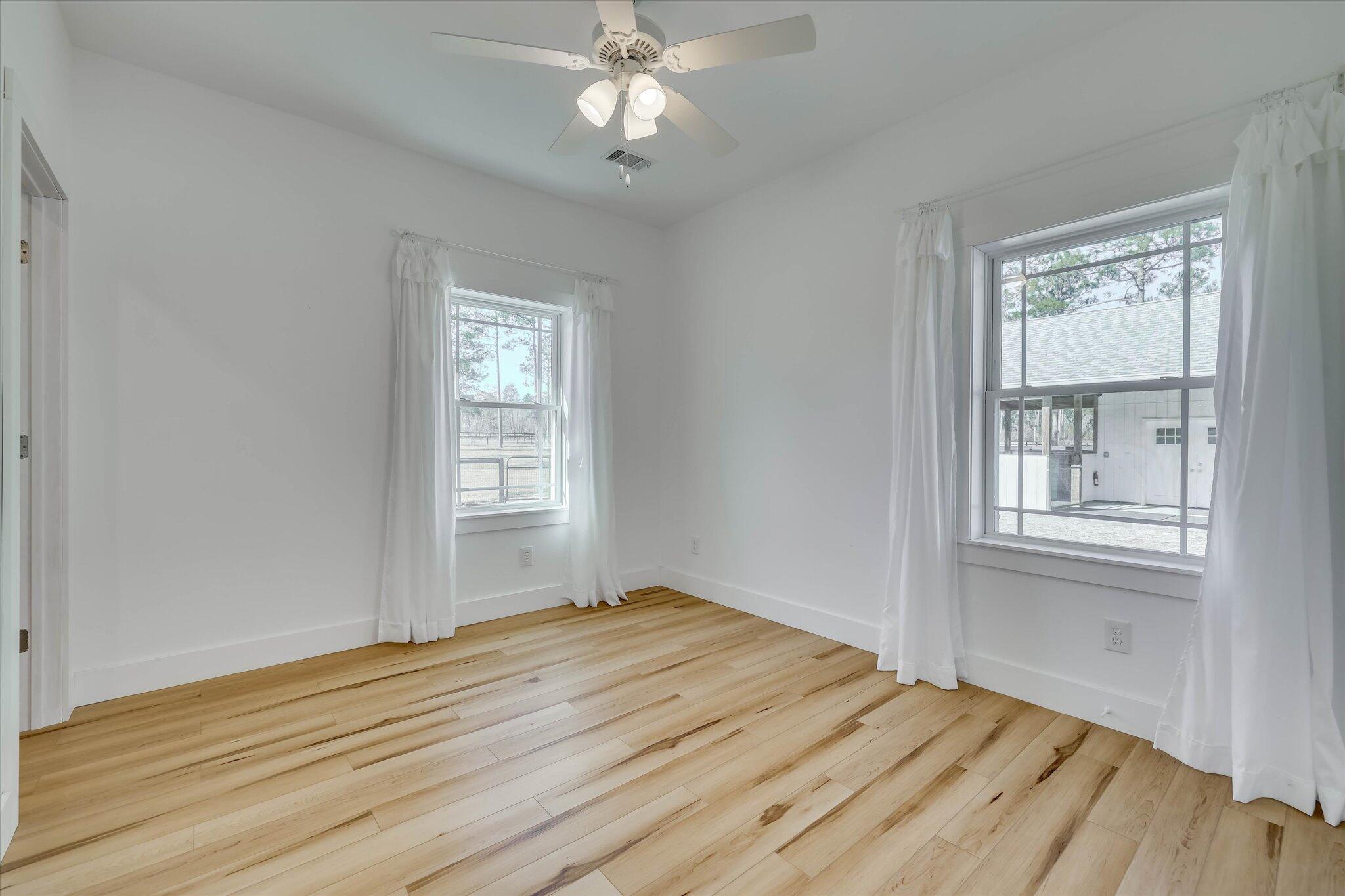 6028 Troup Manor