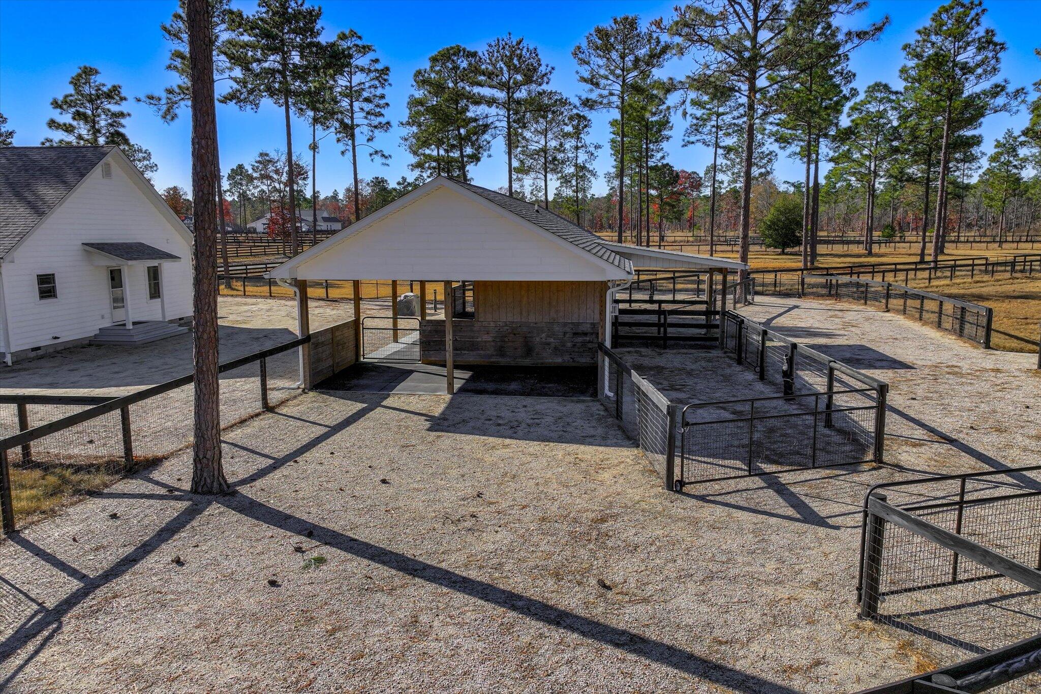 6028 Troup Manor