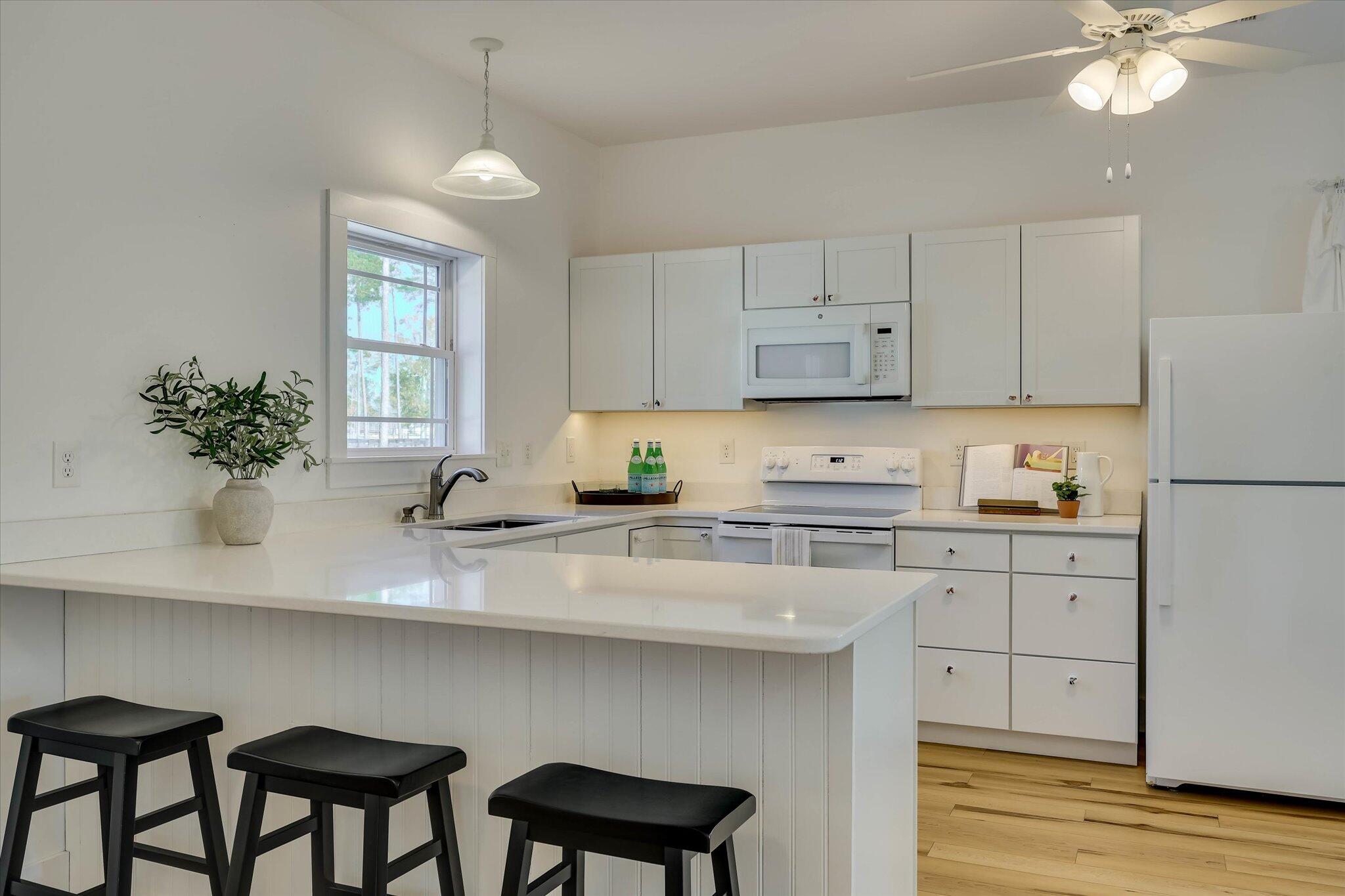 6028 Troup Manor