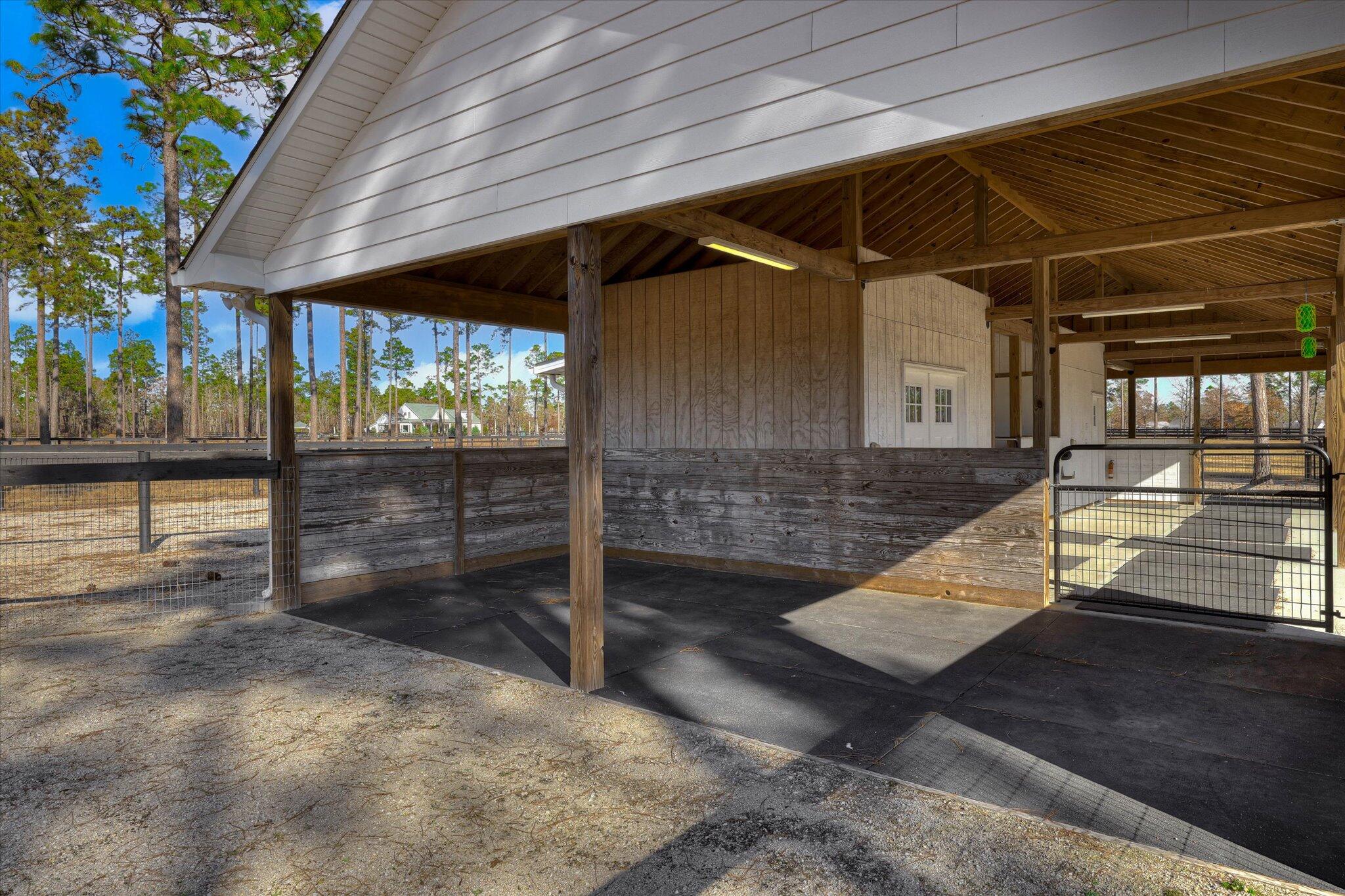 6028 Troup Manor