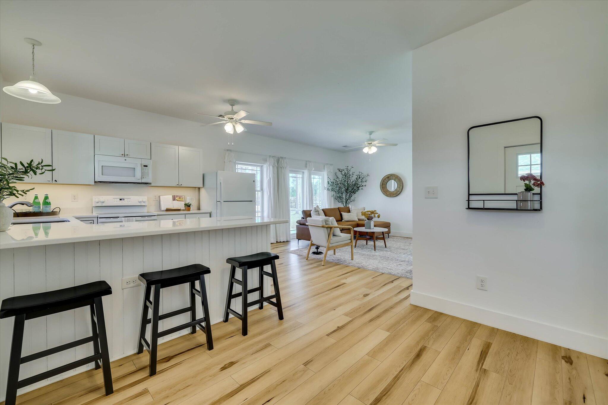 6028 Troup Manor