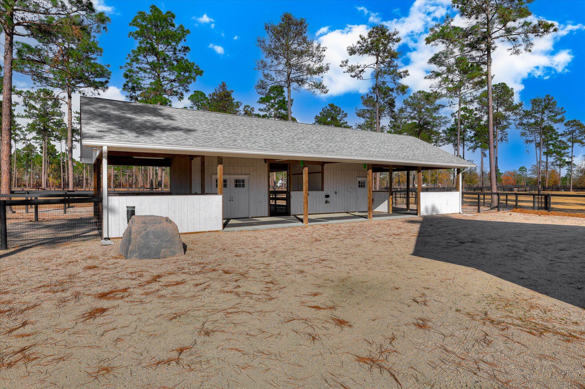 6028 Troup Manor