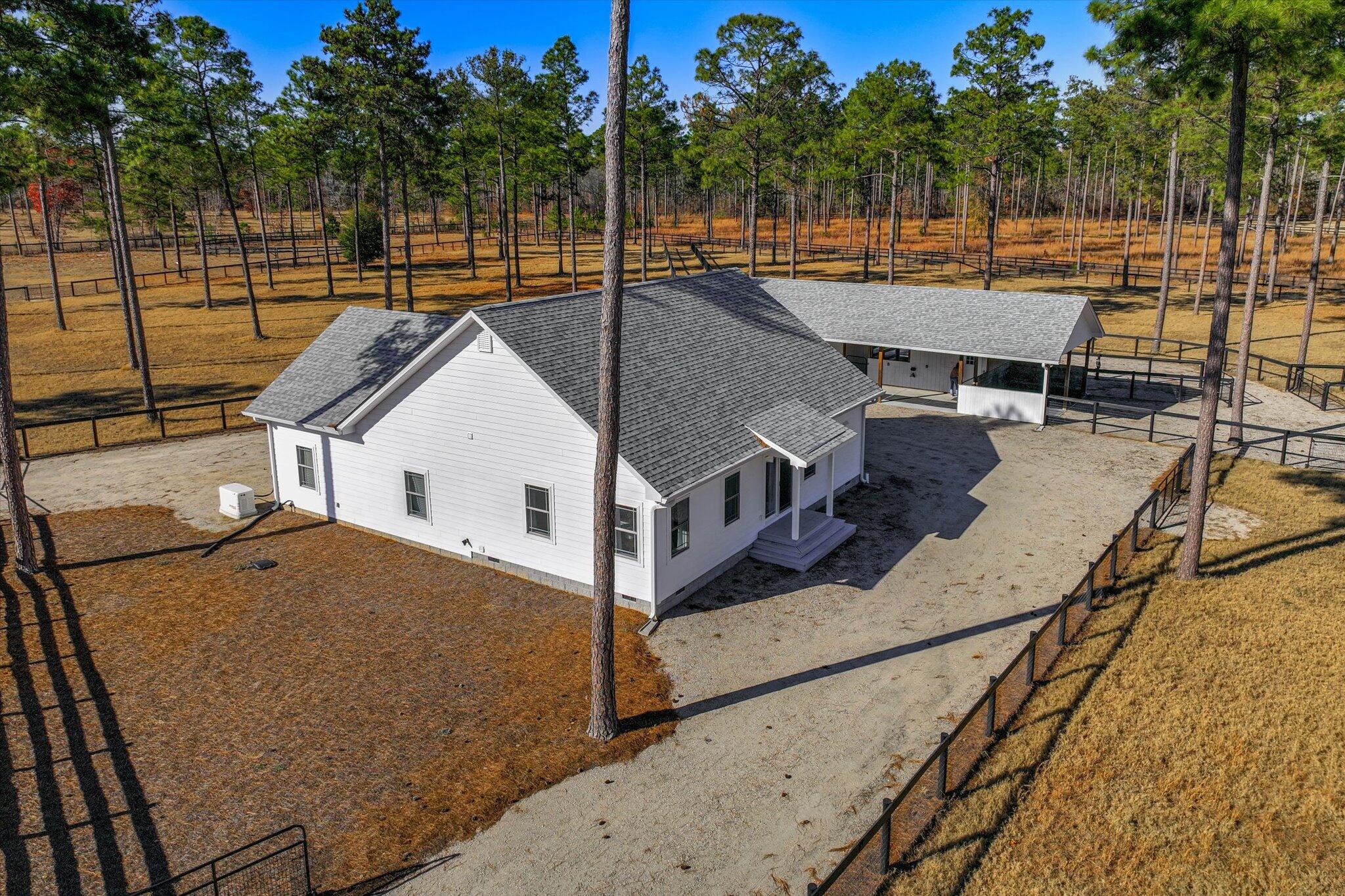 6028 Troup Manor