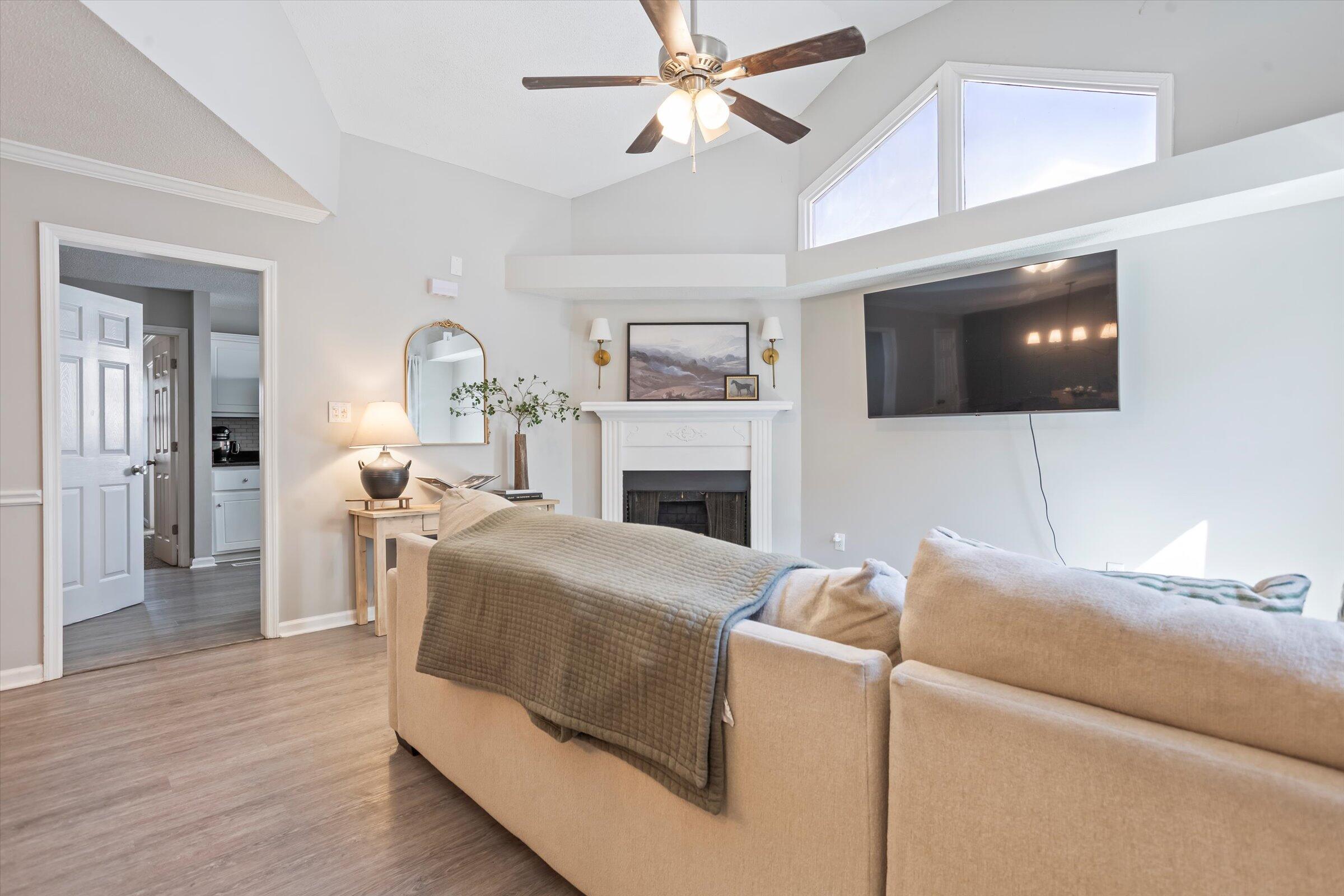 138 Hammond Place Circle