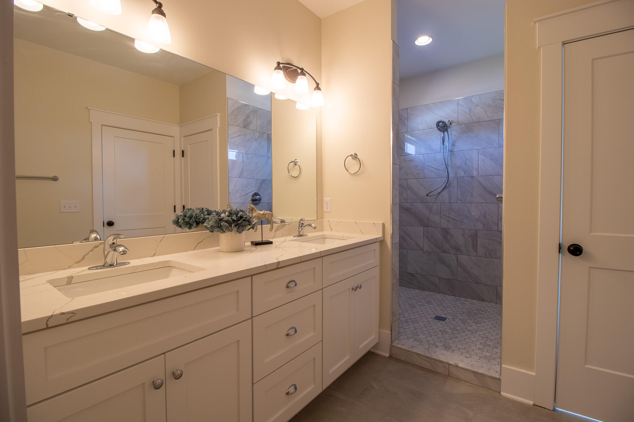 8423 Covert Drive