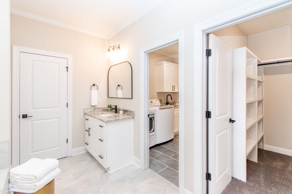 5321 Charnwood Forest Circle