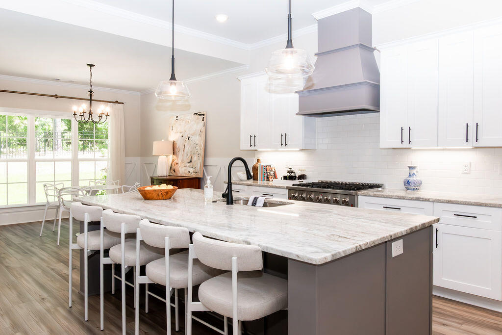 5321 Charnwood Forest Circle