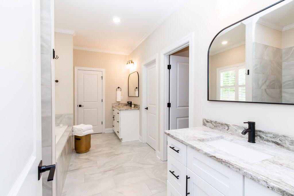 5321 Charnwood Forest Circle