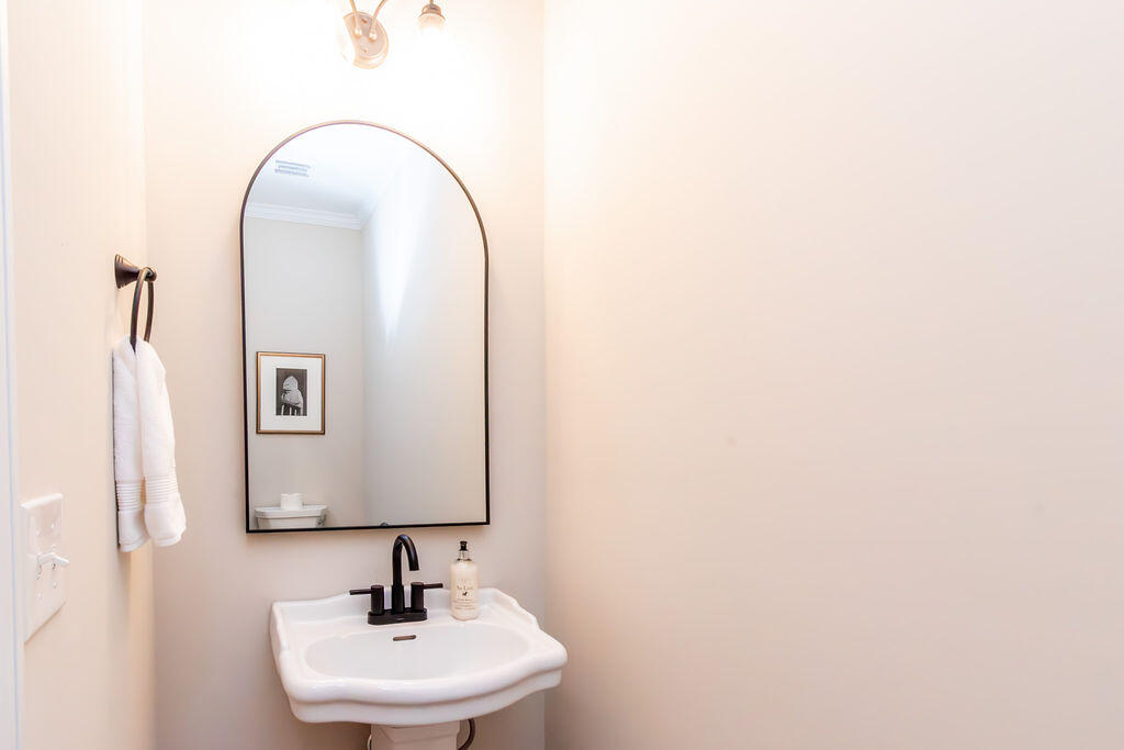 5321 Charnwood Forest Circle
