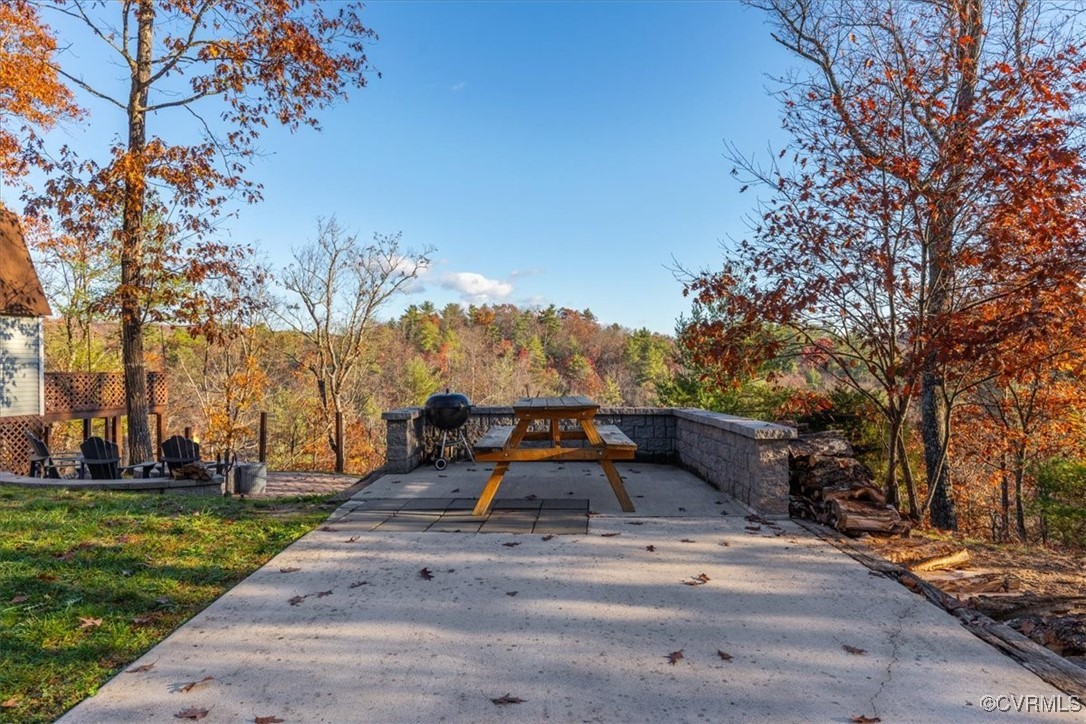 885 South Maple Rd