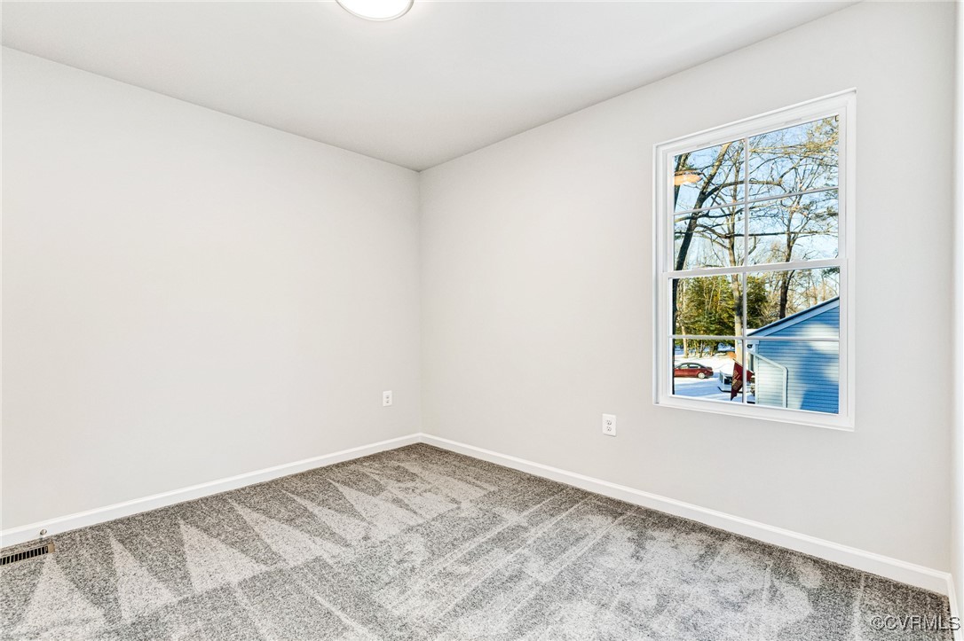 221 Admiral Dr