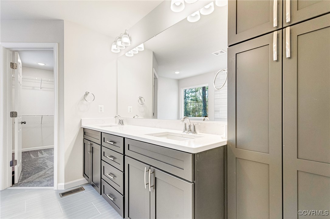 221 Admiral Dr